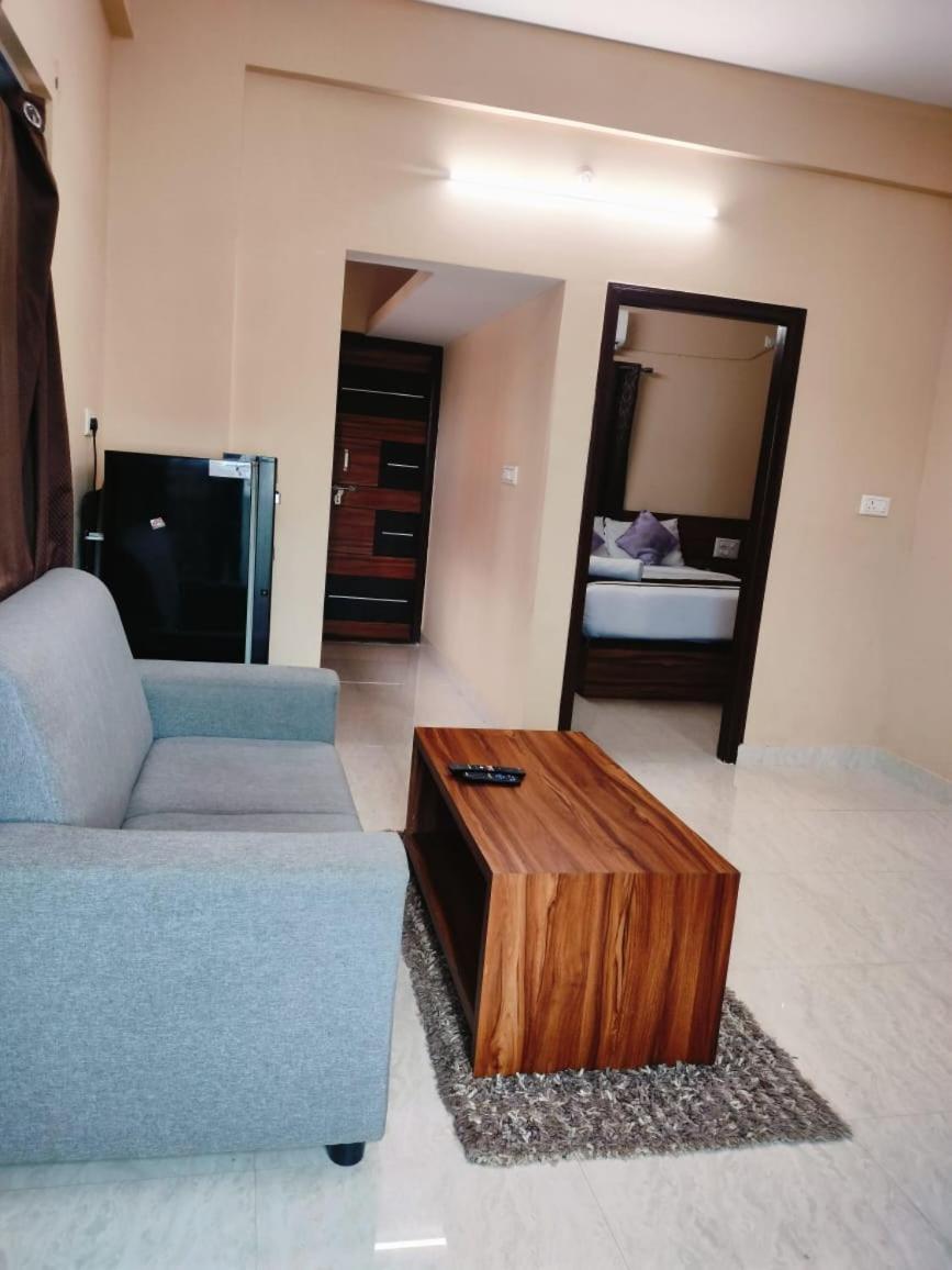 Golden Chariot 1bhk Flat Manyata Tech Park Hotel Bangalore