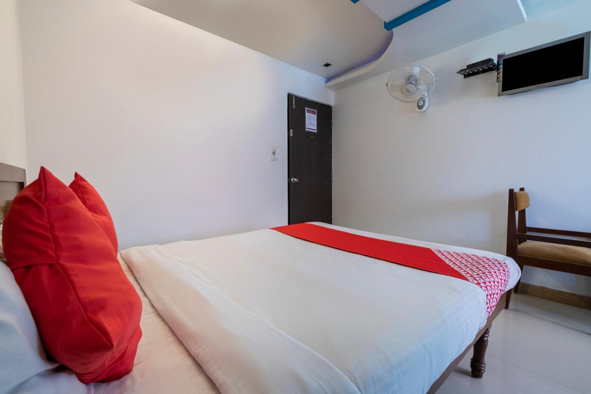 71863 The Red Velvet Opposite Novel Office Marathahalli Bridge. 3*