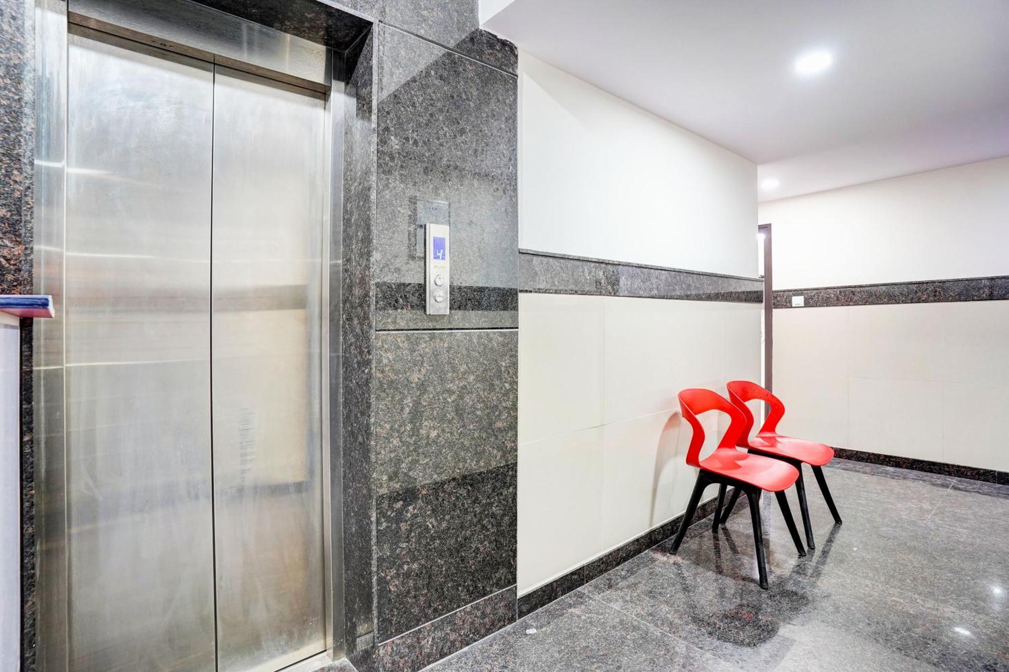 Hotel O 82950 Om Sai Residency 3*
