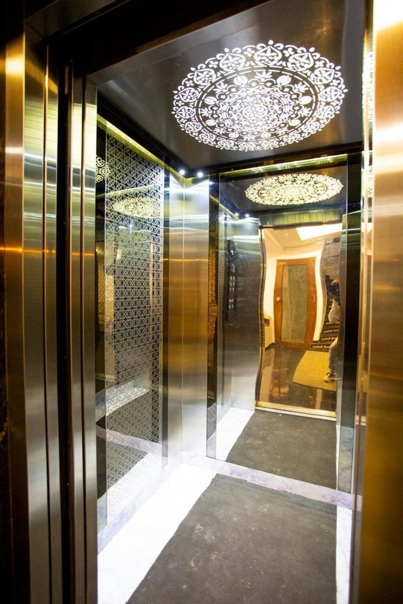 Ellegant Hotel 2*