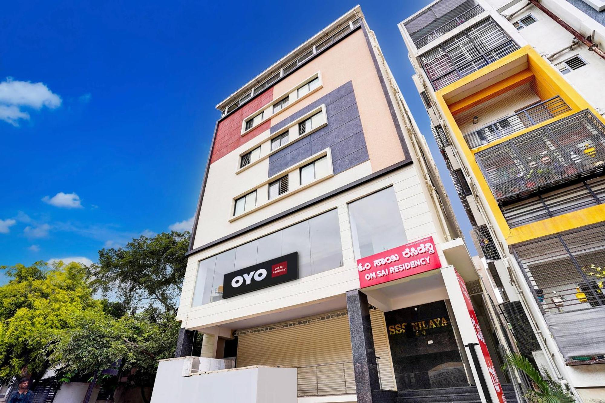 O 82950 Om Sai Residency Hotel 3*