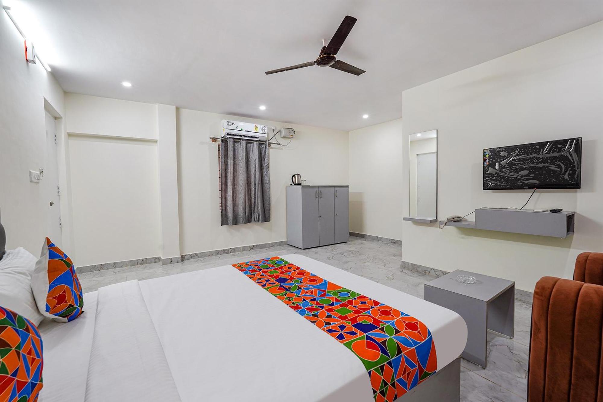 Ivory Pearl Hotel 2*