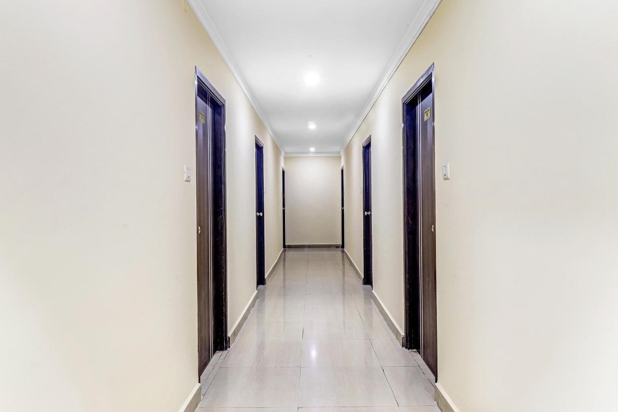 Hotel Collection O Vijaya Lakshmi Residency
