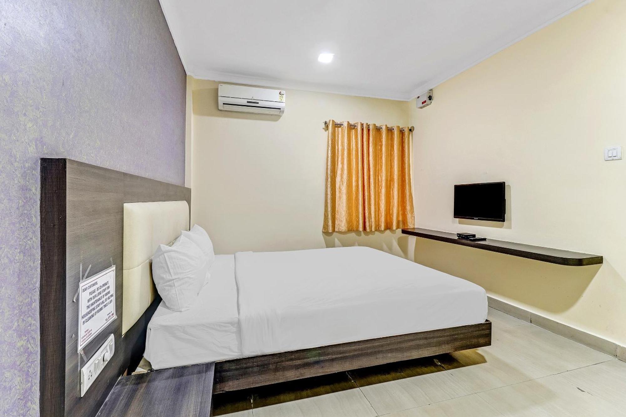 Collection O Vijaya Lakshmi Residency Hotel Bangalore
