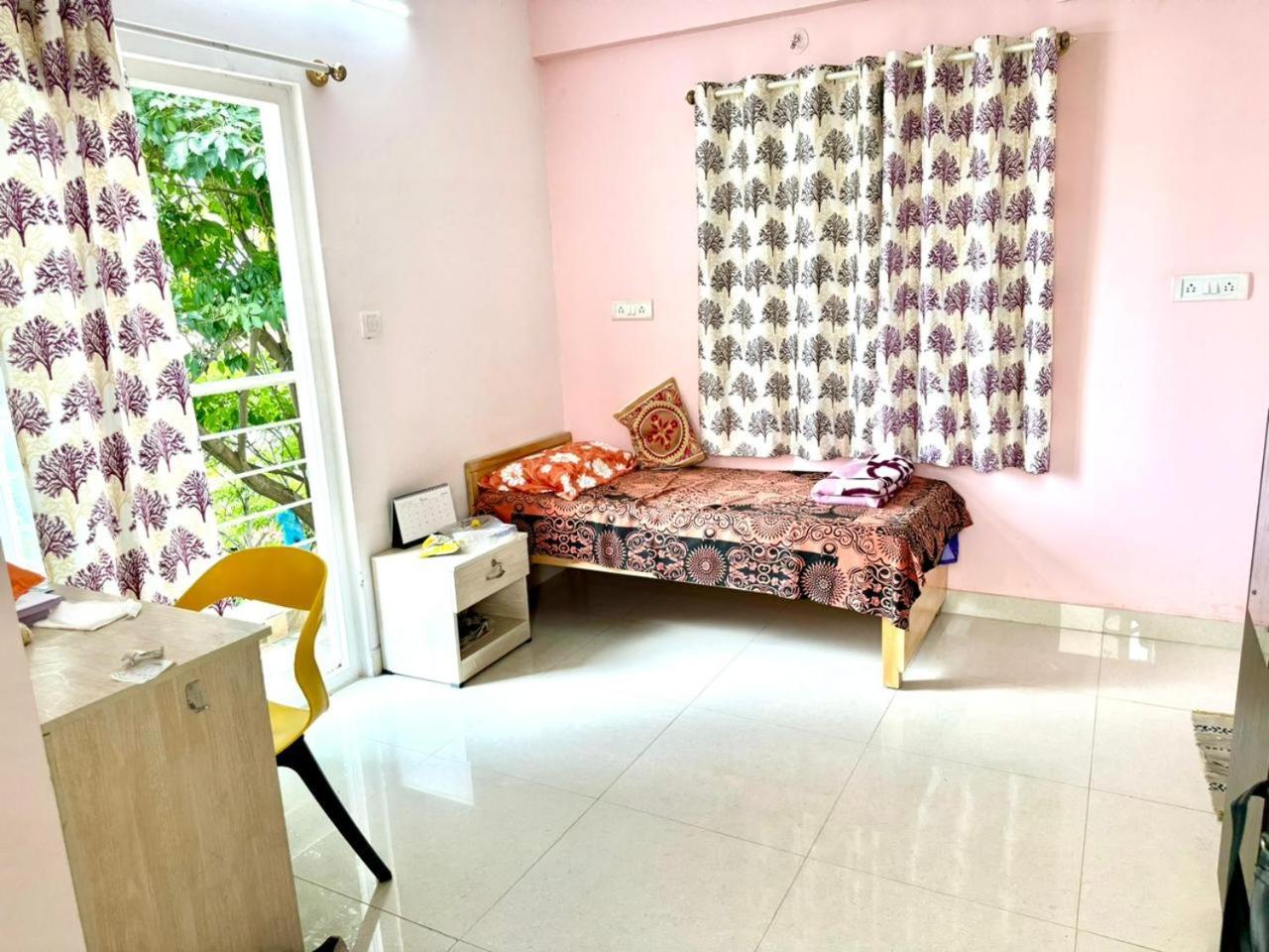 Satyas Ladies Luxury Hostel