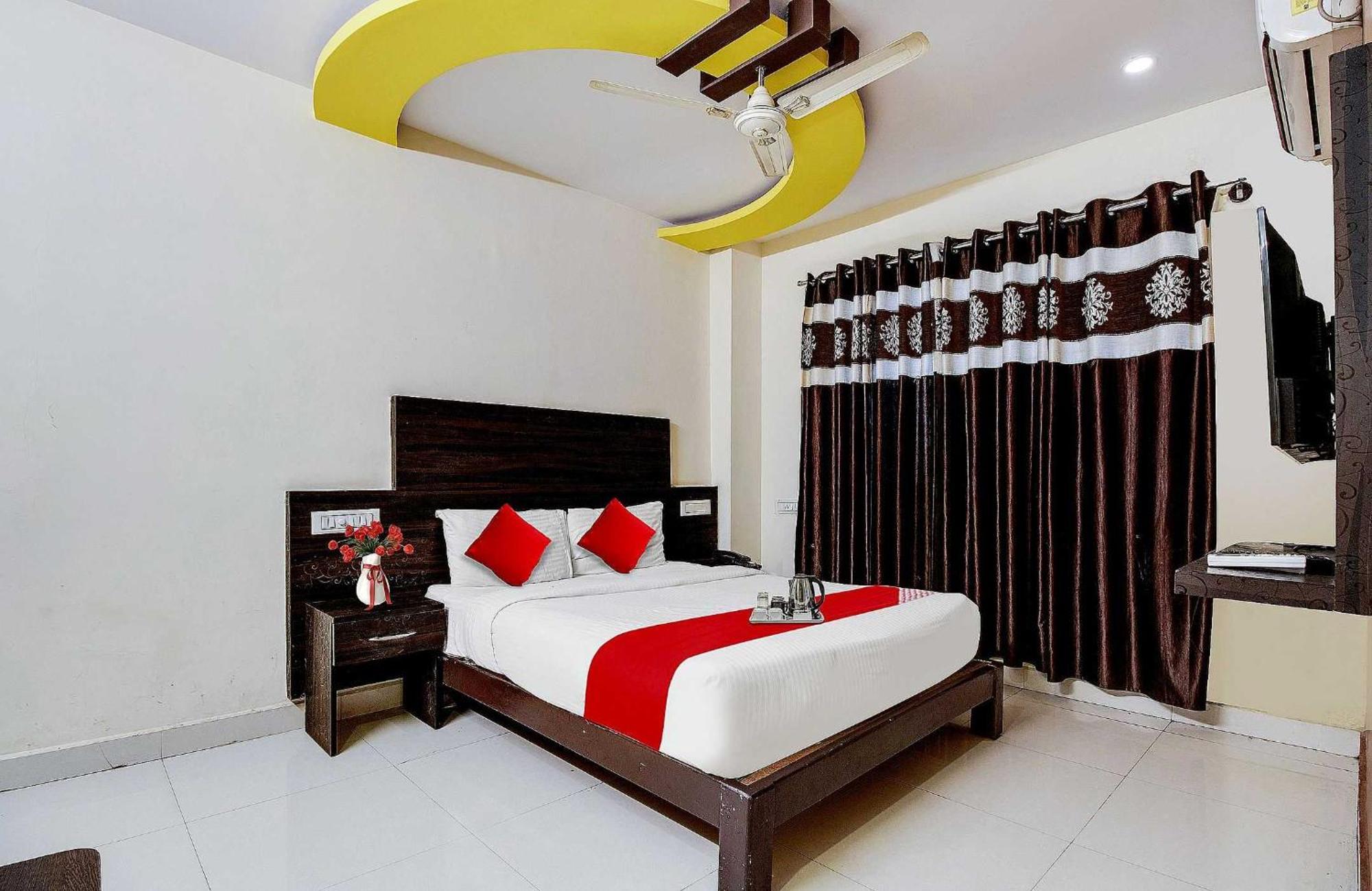 O Hmr Near Iskcon Temple 4*