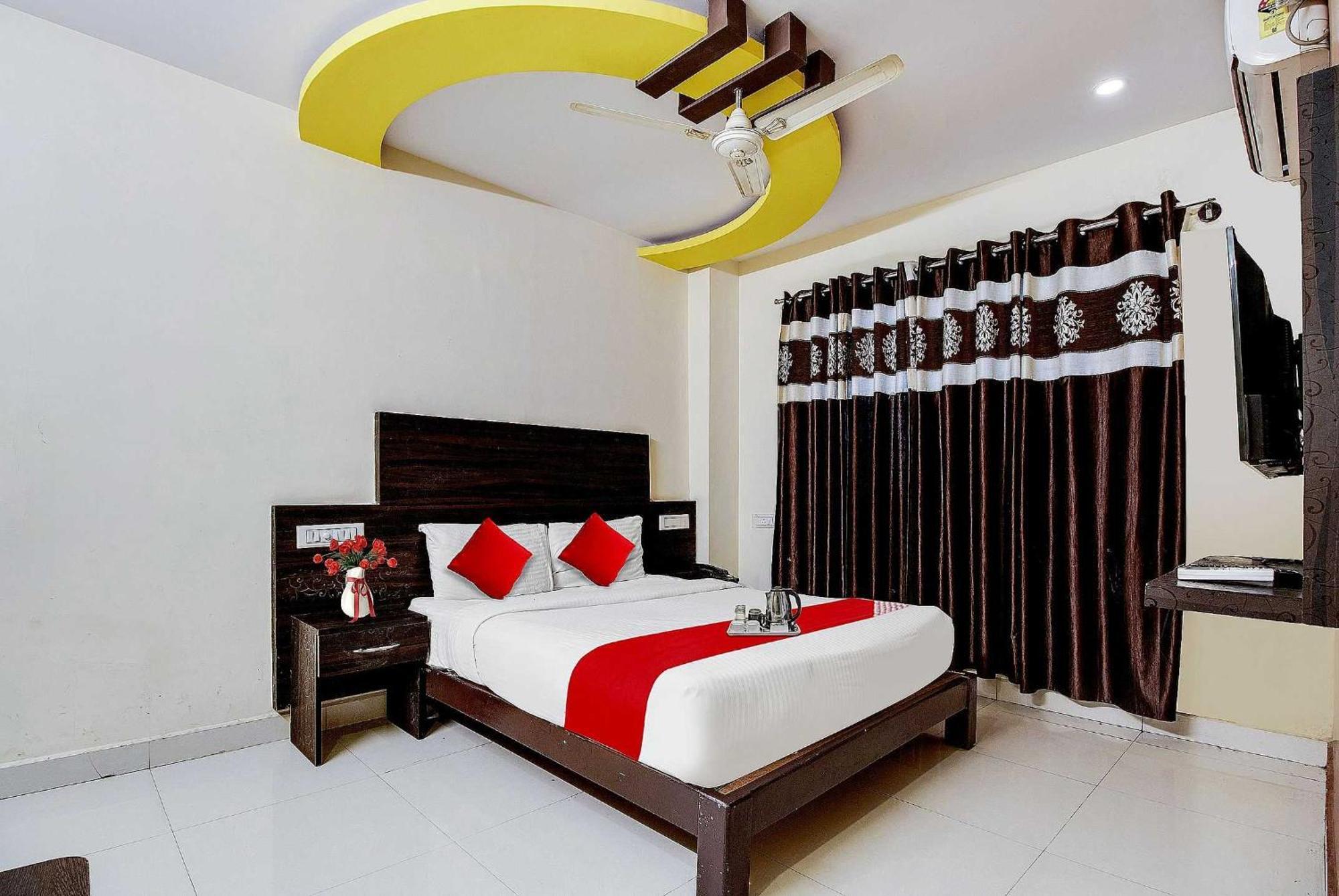 Hotel O Hmr Near Iskcon Temple 4*