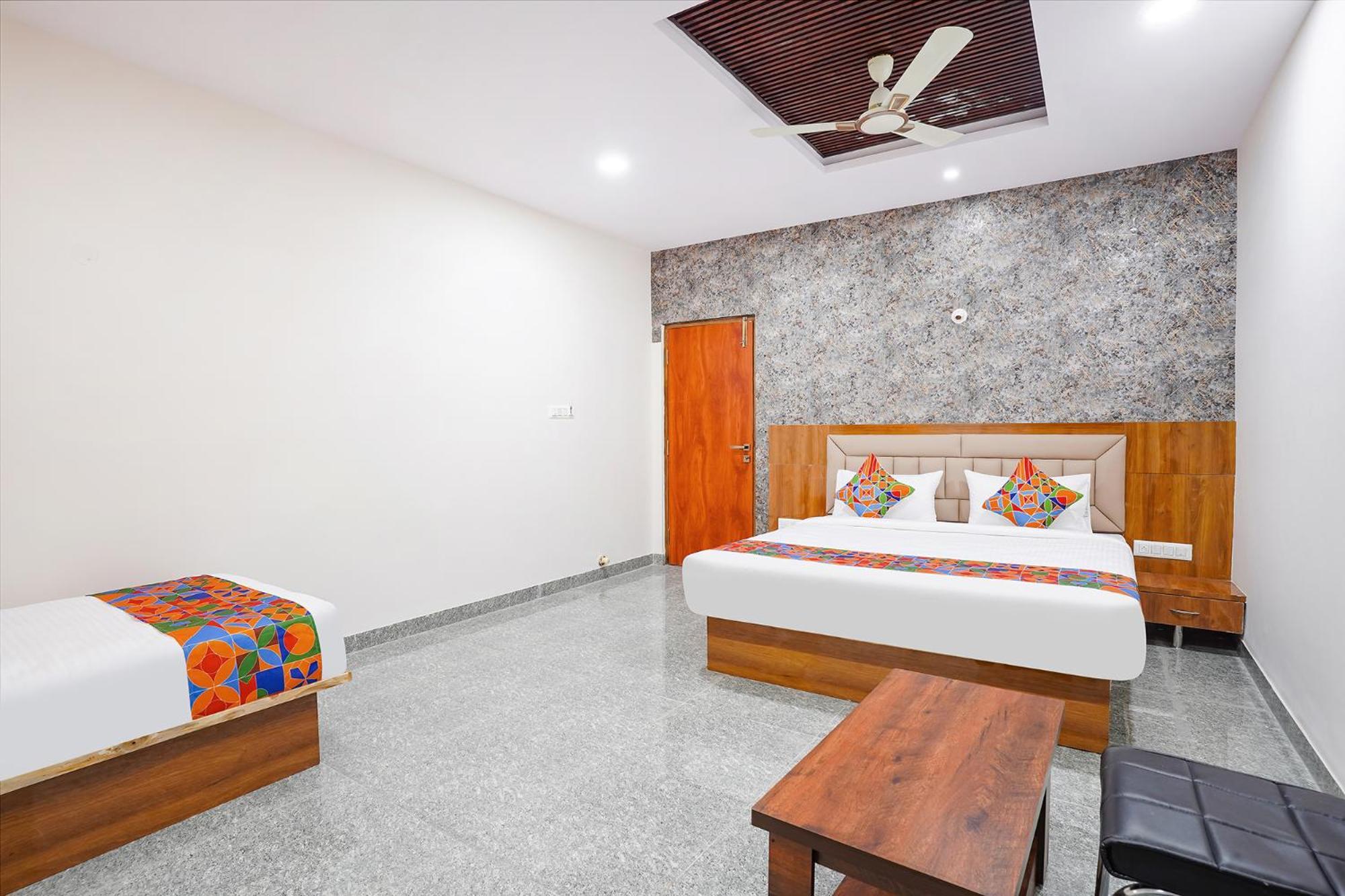 Hotel Fabhotel Platinum Palace - Nr Magadi Main Road