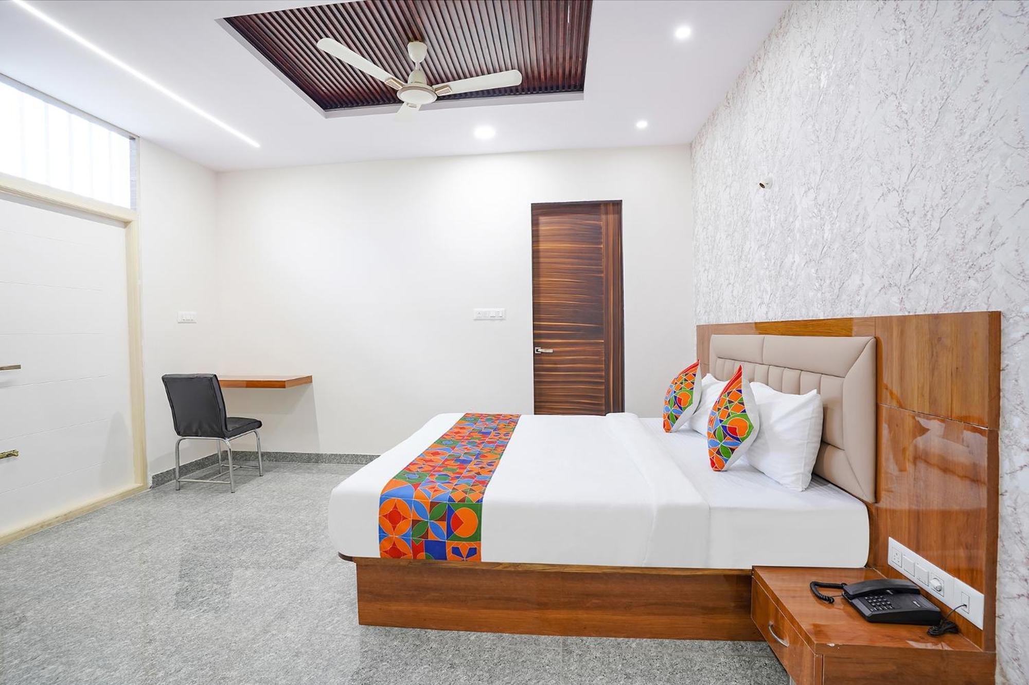 Fabhotel Platinum Palace - Nr Magadi Main Road Hotel Bangalore