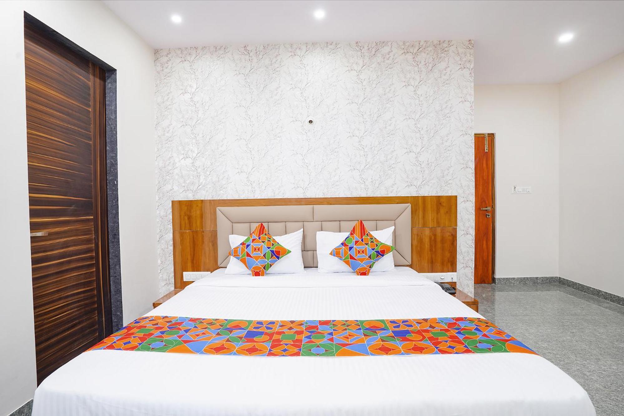 Fabhotel Platinum Palace - Nr Magadi Main Road 3*