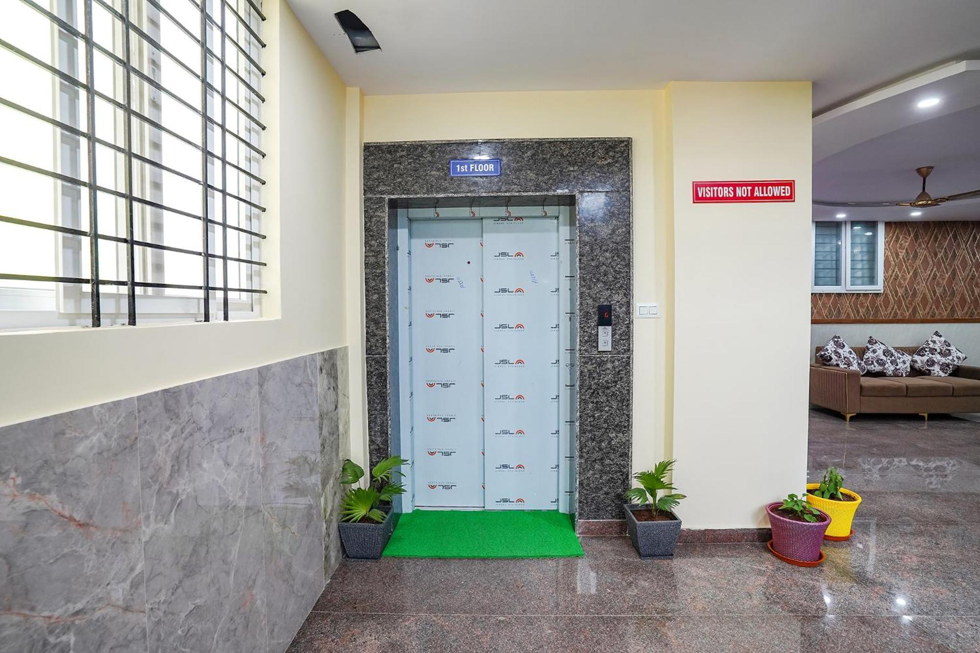 Fabhotel Platinum Palace - Nr Magadi Main Road 3* Bangalore