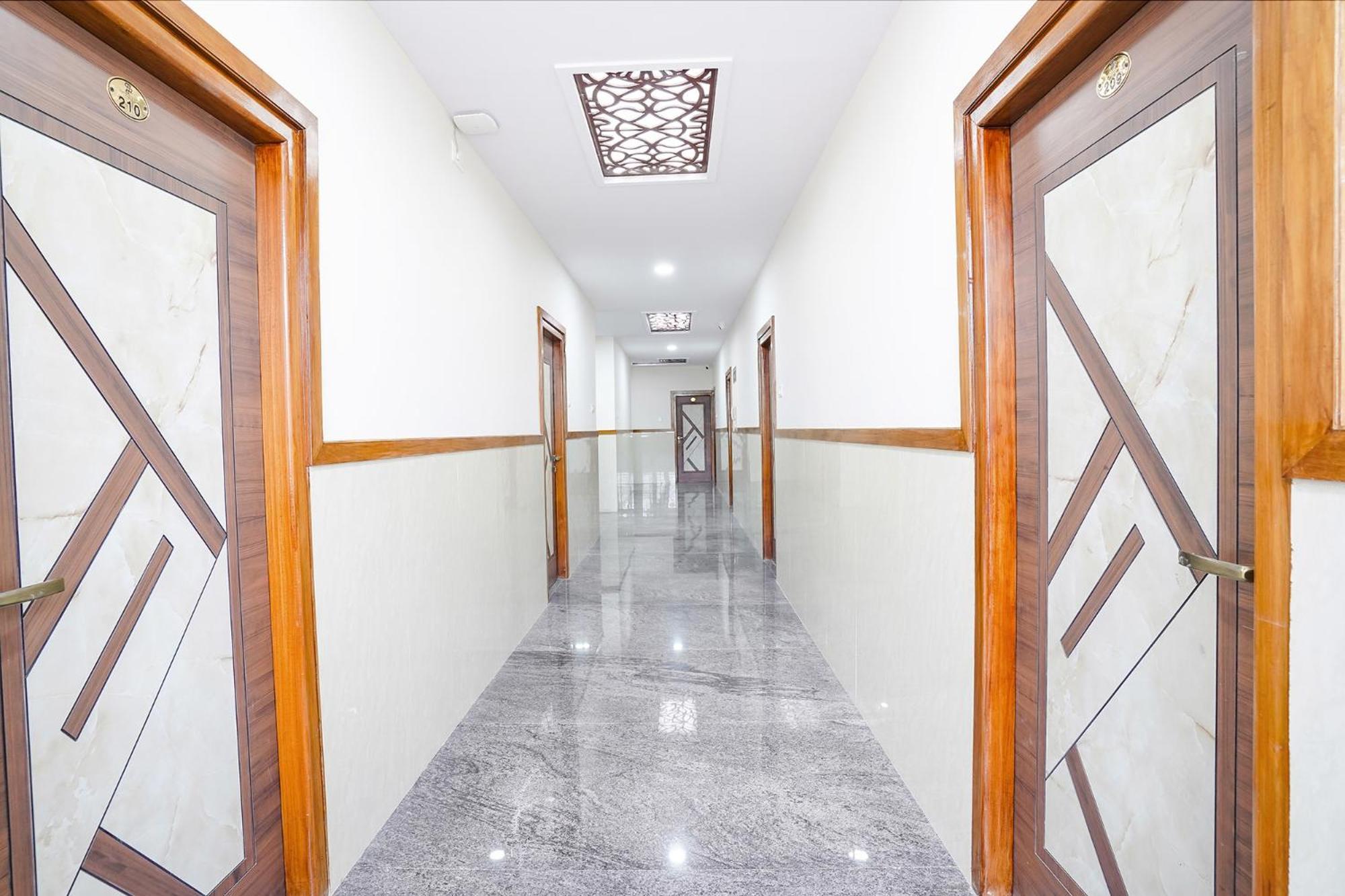 Fabhotel Platinum Palace - Nr Magadi Main Road