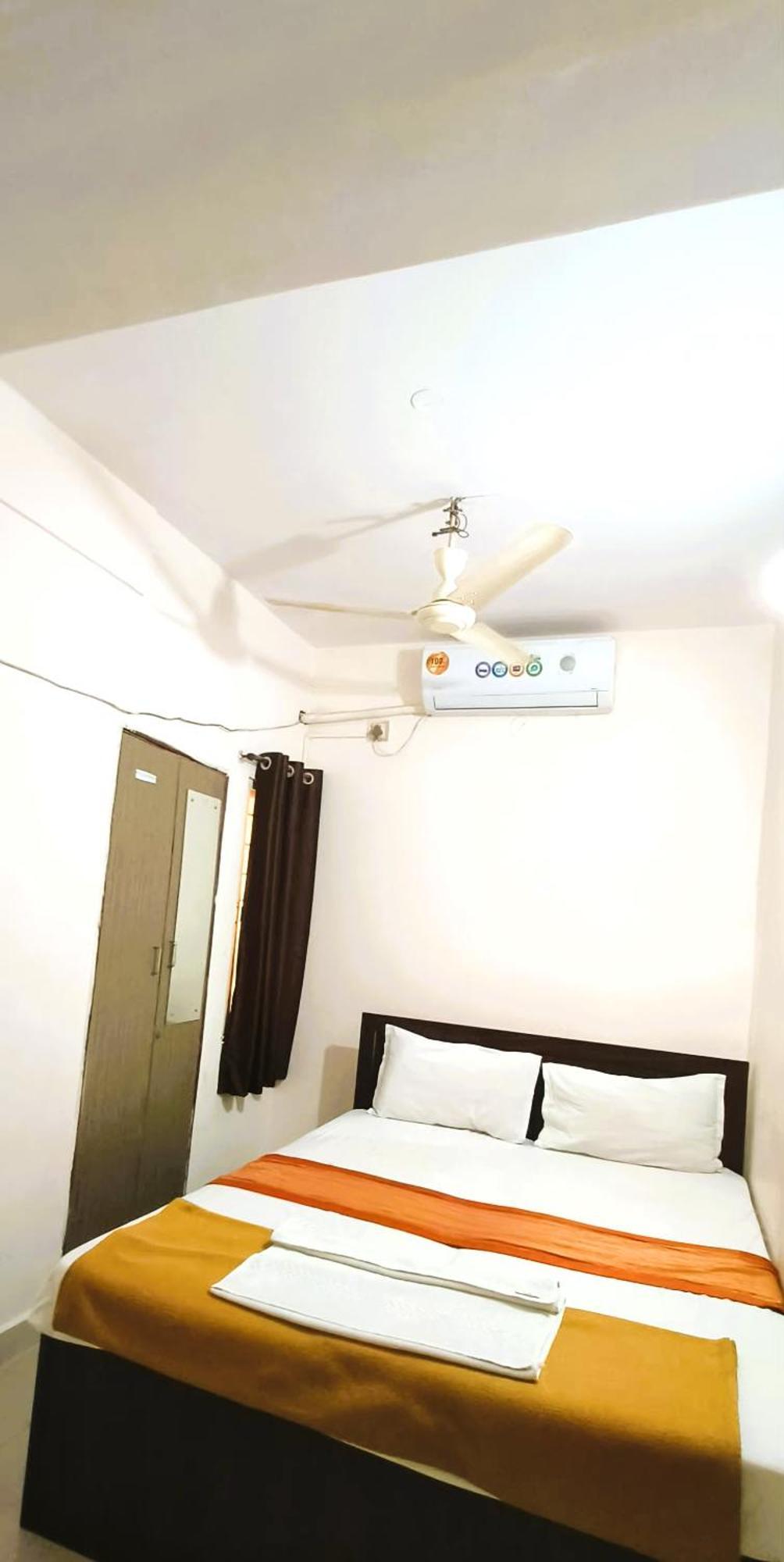 Octave Sri Sai Comforts 2* Bangalore