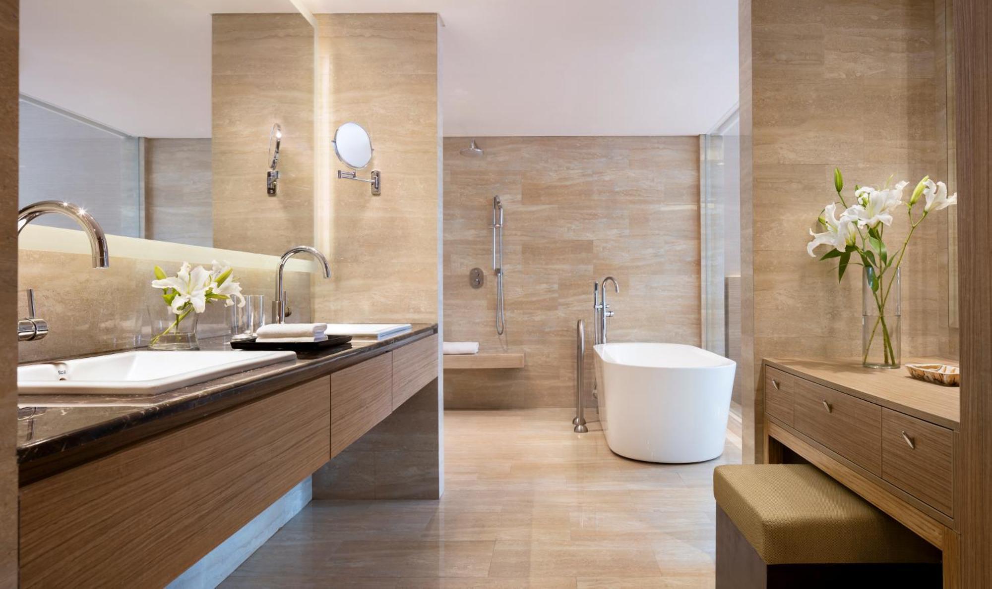 Hotel Courtyard By Marriott Outer Ring Road 5*