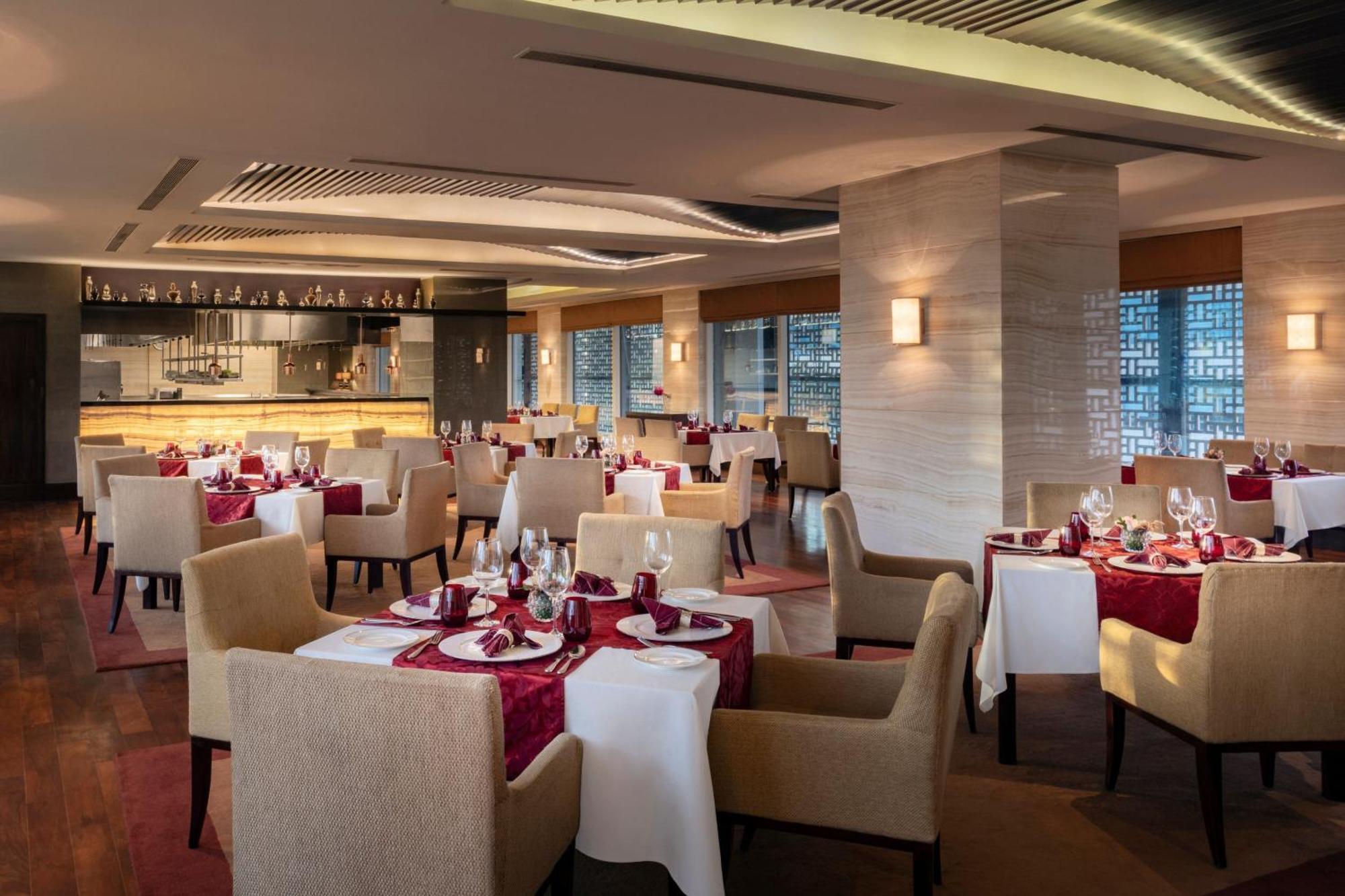 The Ritz - Carlton, Hotel