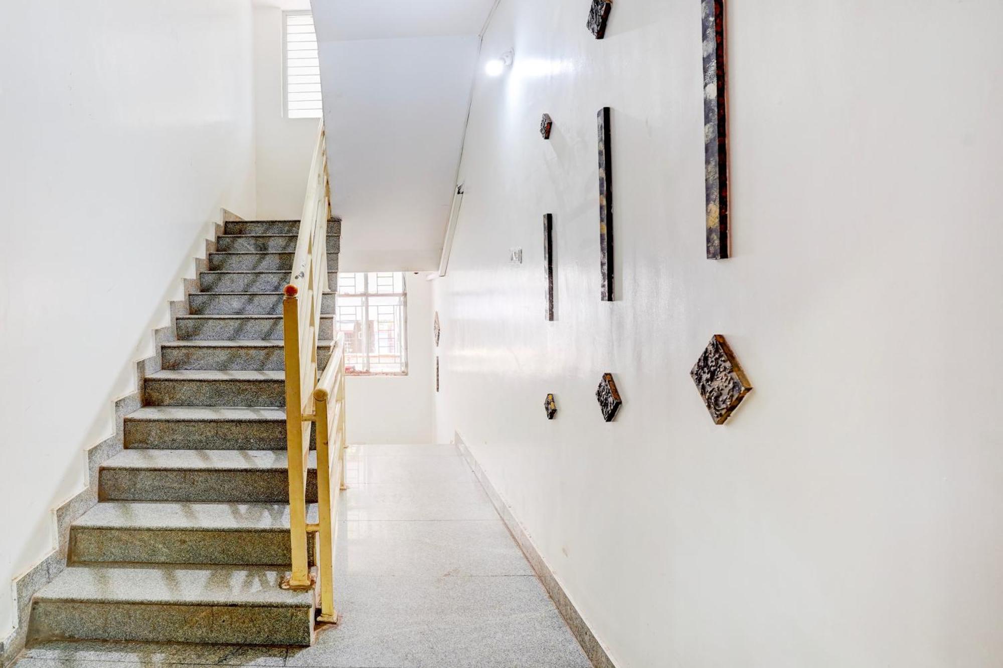 Hotel O Sgr Palace 3*