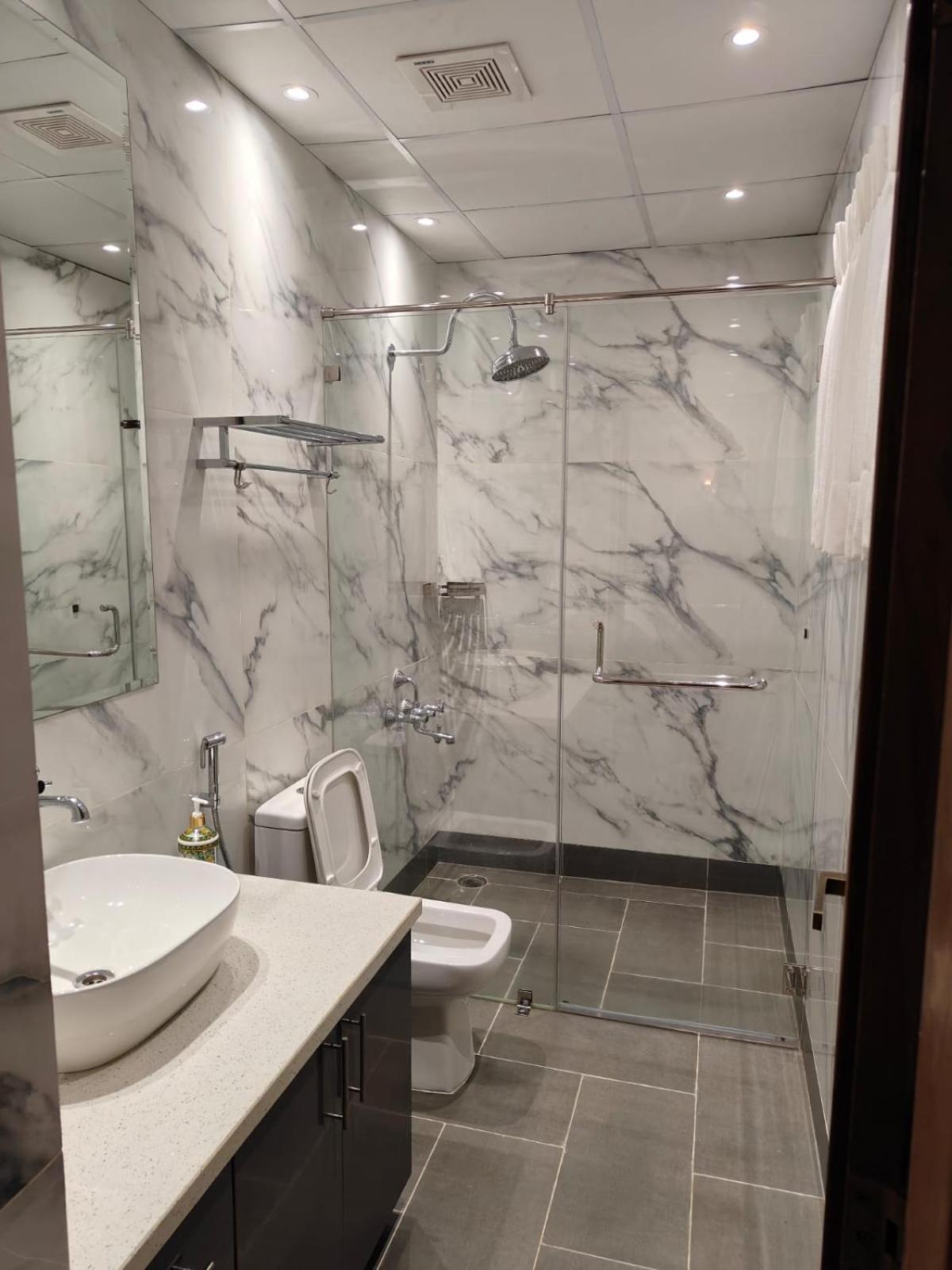 Guest house Elegance & Comfort Near Mg Road *