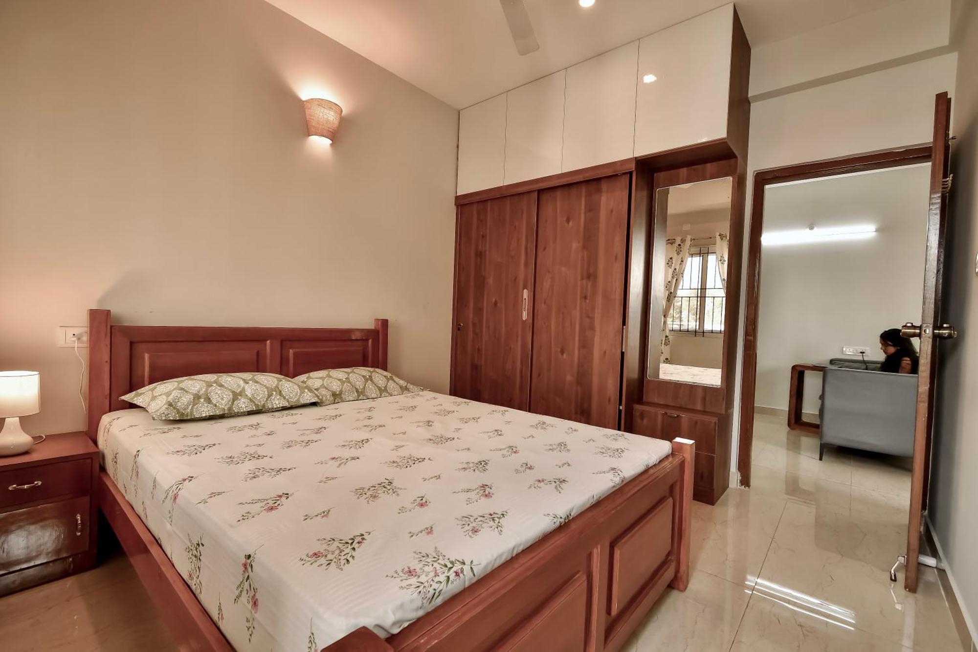 Ega Orchid, Luxury In Brookefield