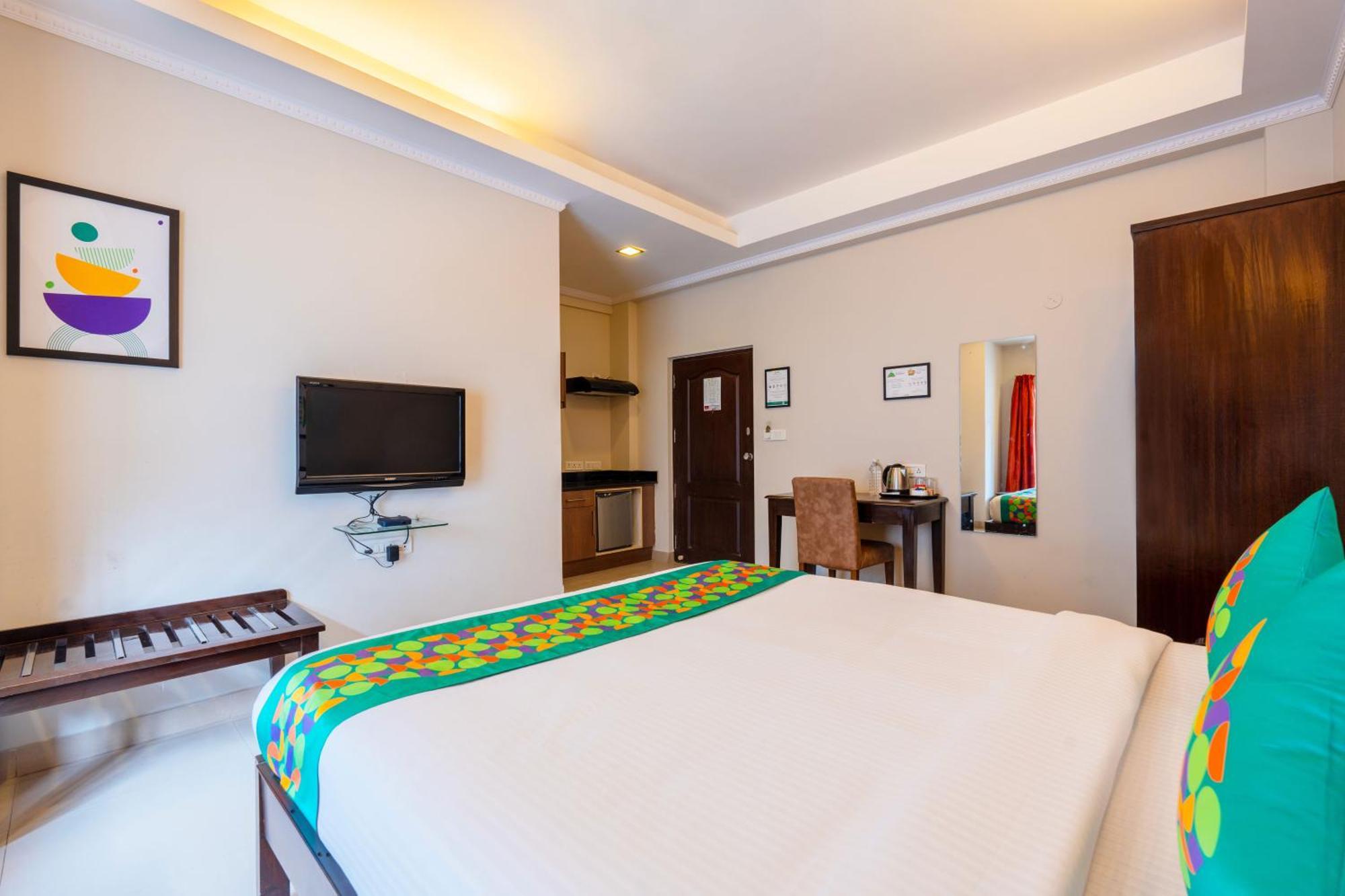 Treebo Ivory White Hotel
