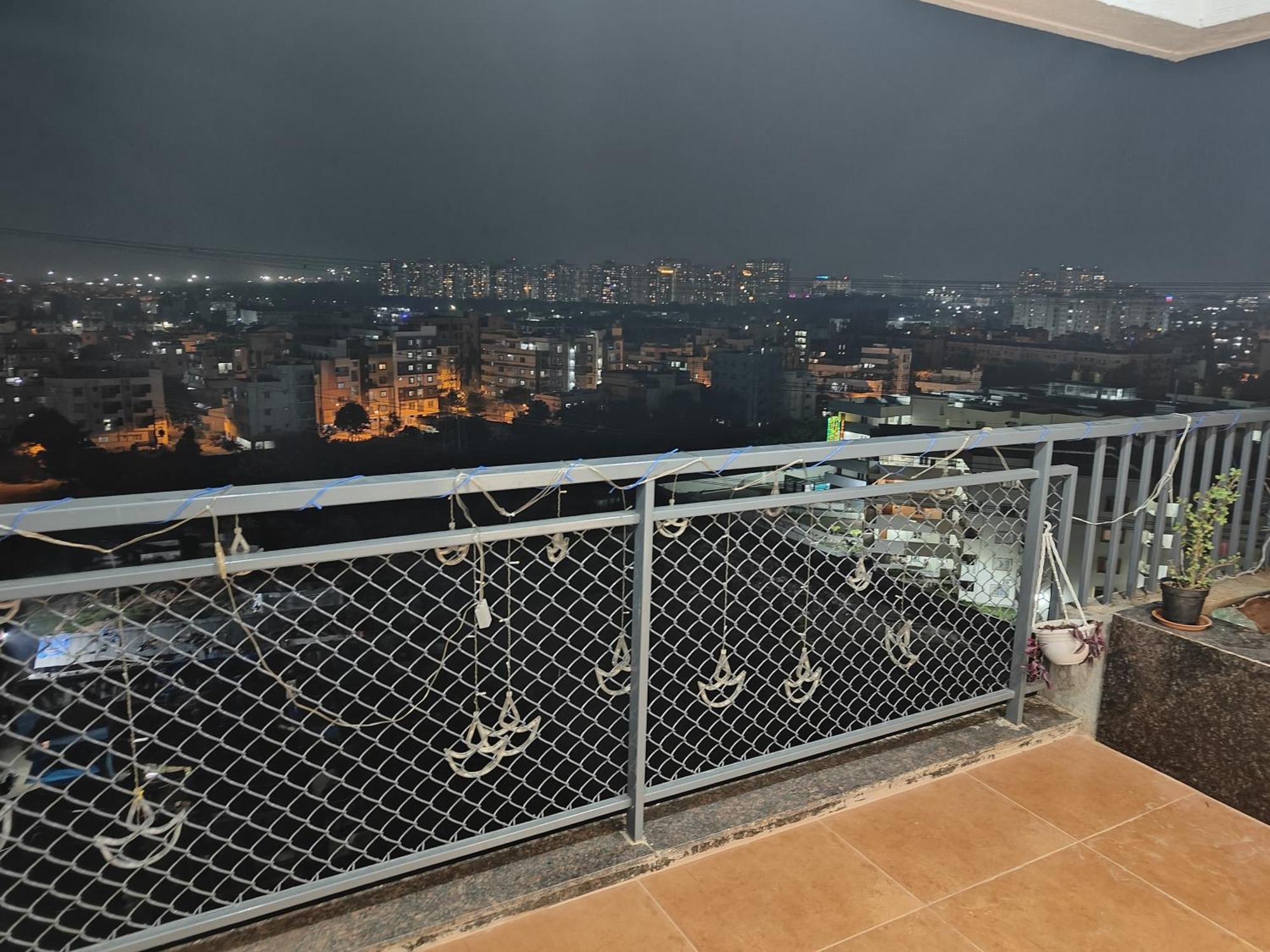 Singh's Space L Luxurious 2bhk L On Floor With Large Balcony Apartment Bangalore