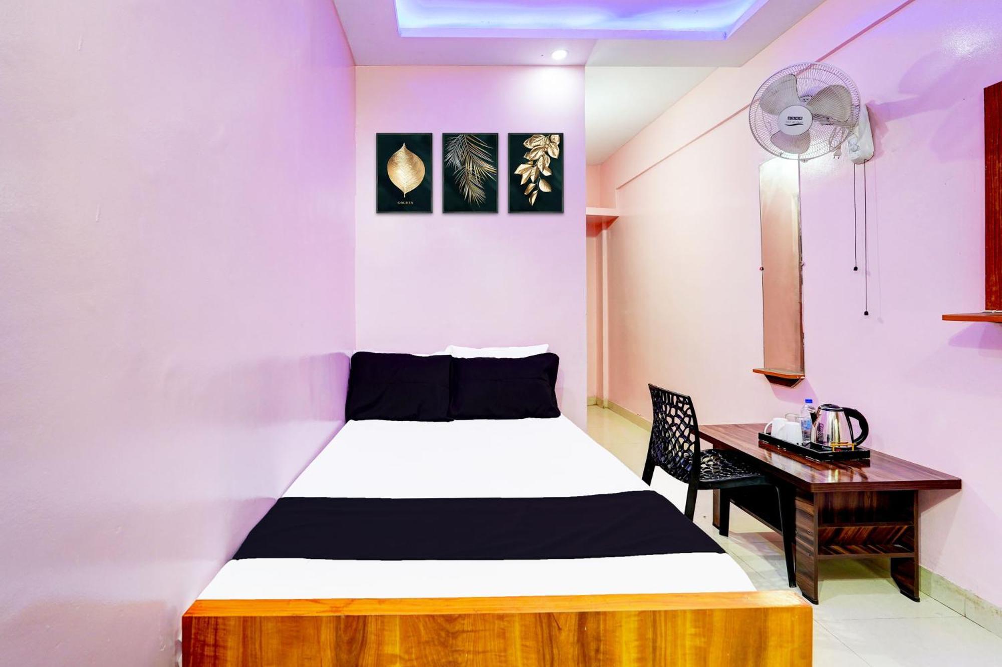 O Chaluva Boarding & Hotel 3*