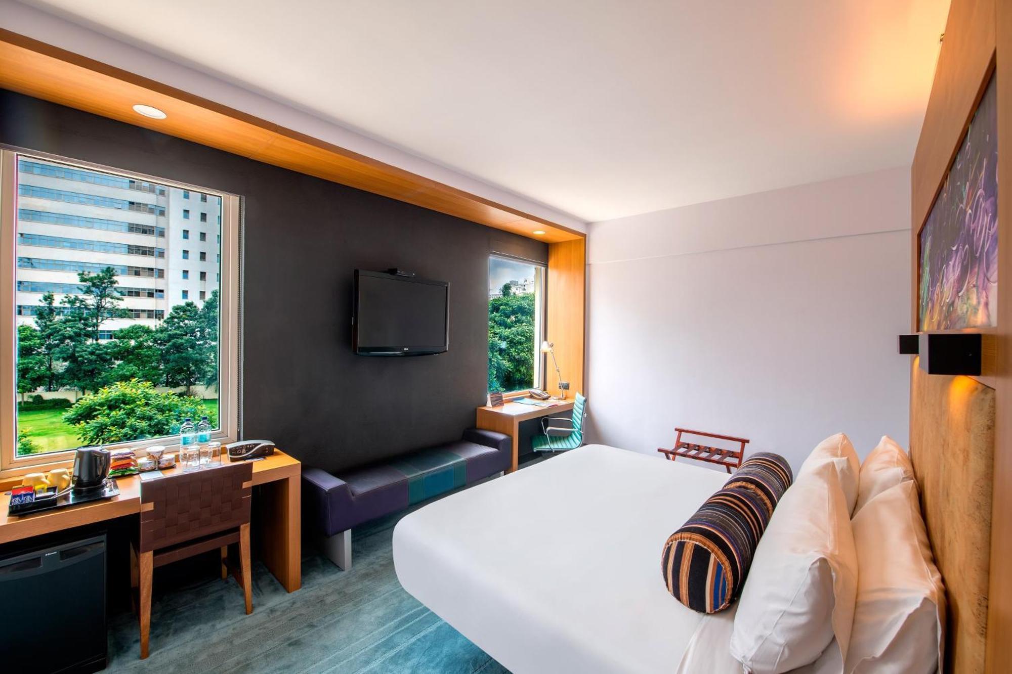 Hotel Aloft Whitefield 4*