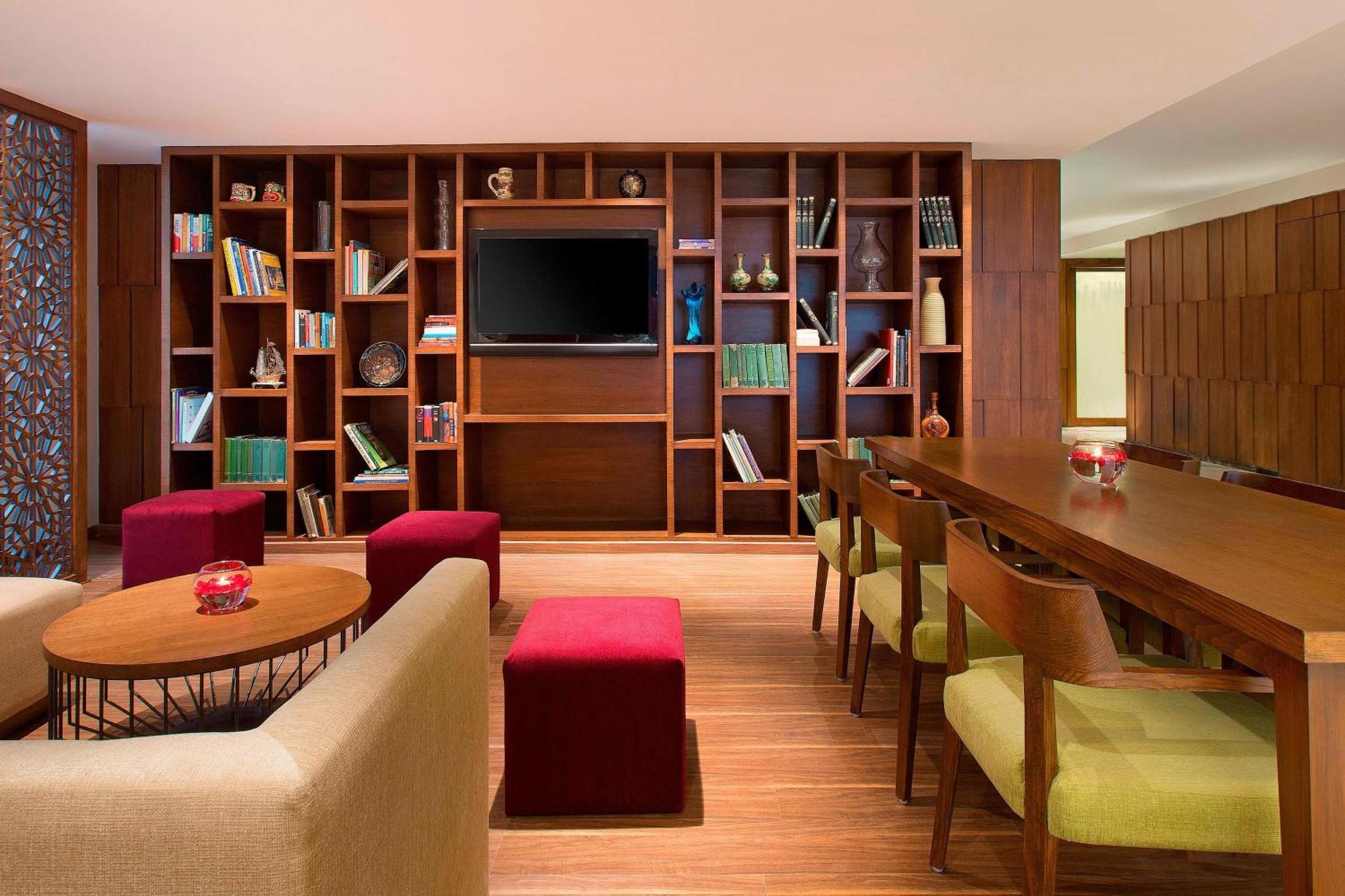 Hotel Four Points By Sheraton Whitefield 4*