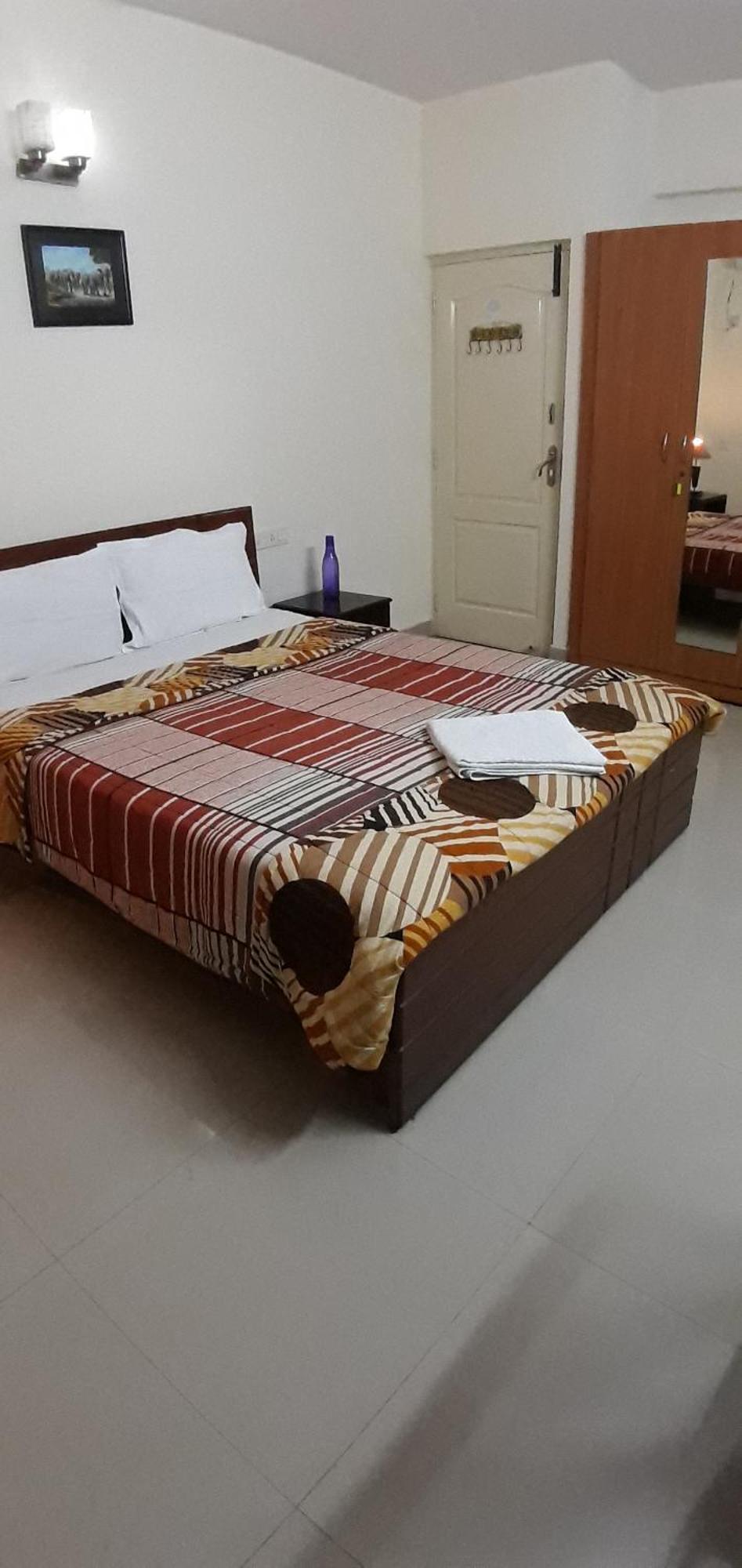 Apartment Home Stay Apartment