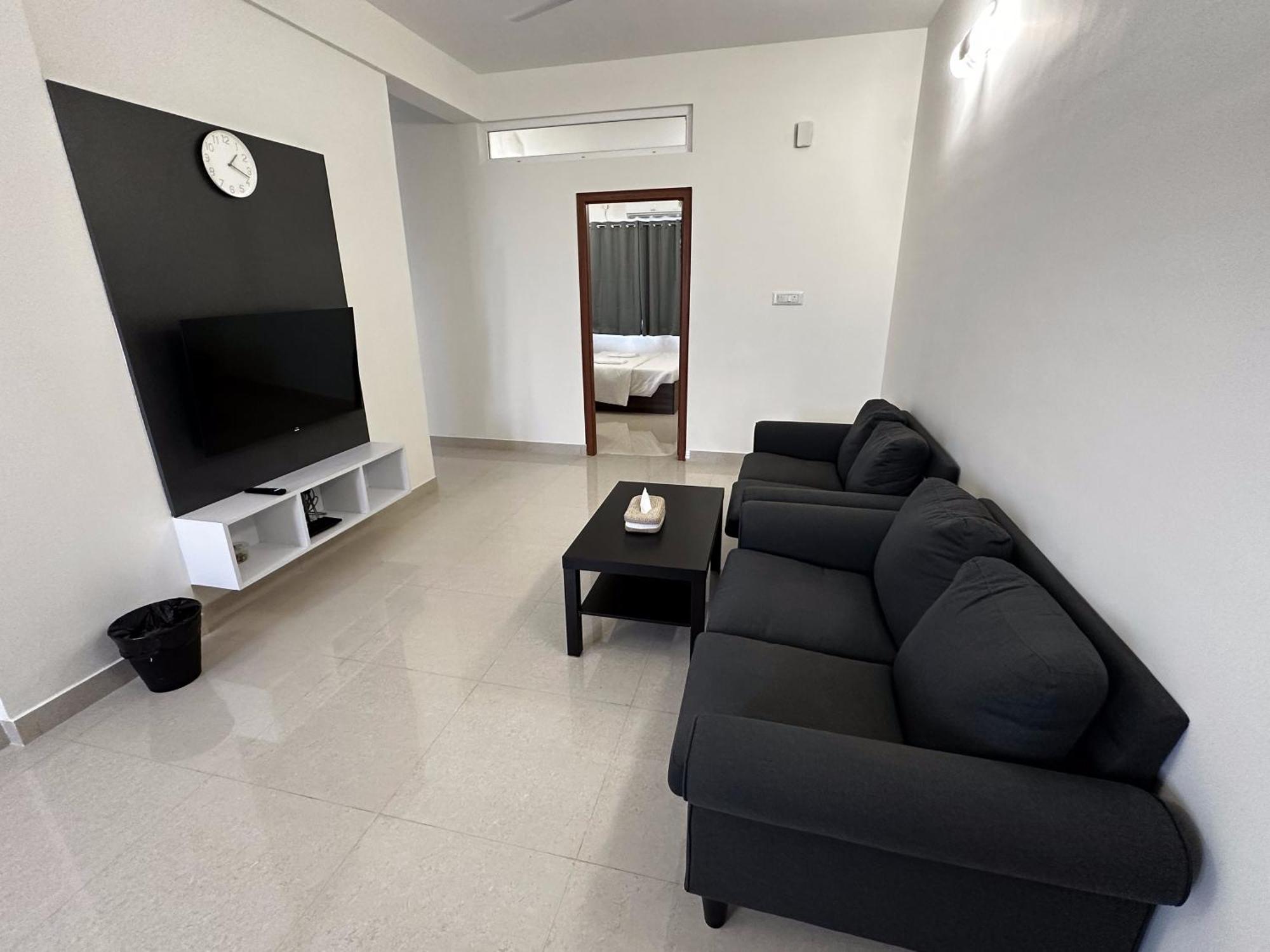 Hotel Trinetra Homes 102 3*