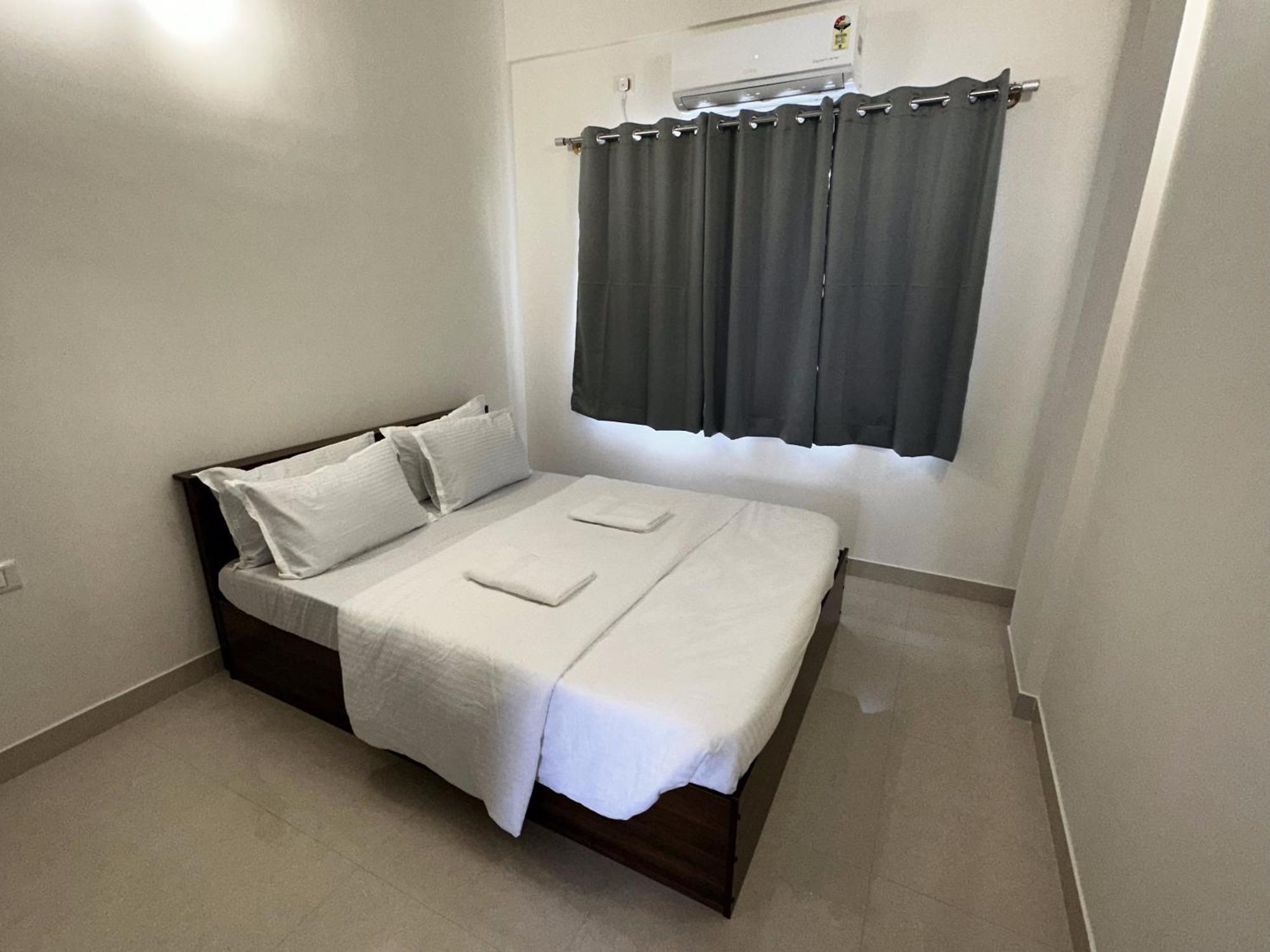 Trinetra Homes 102 Hotel 3*