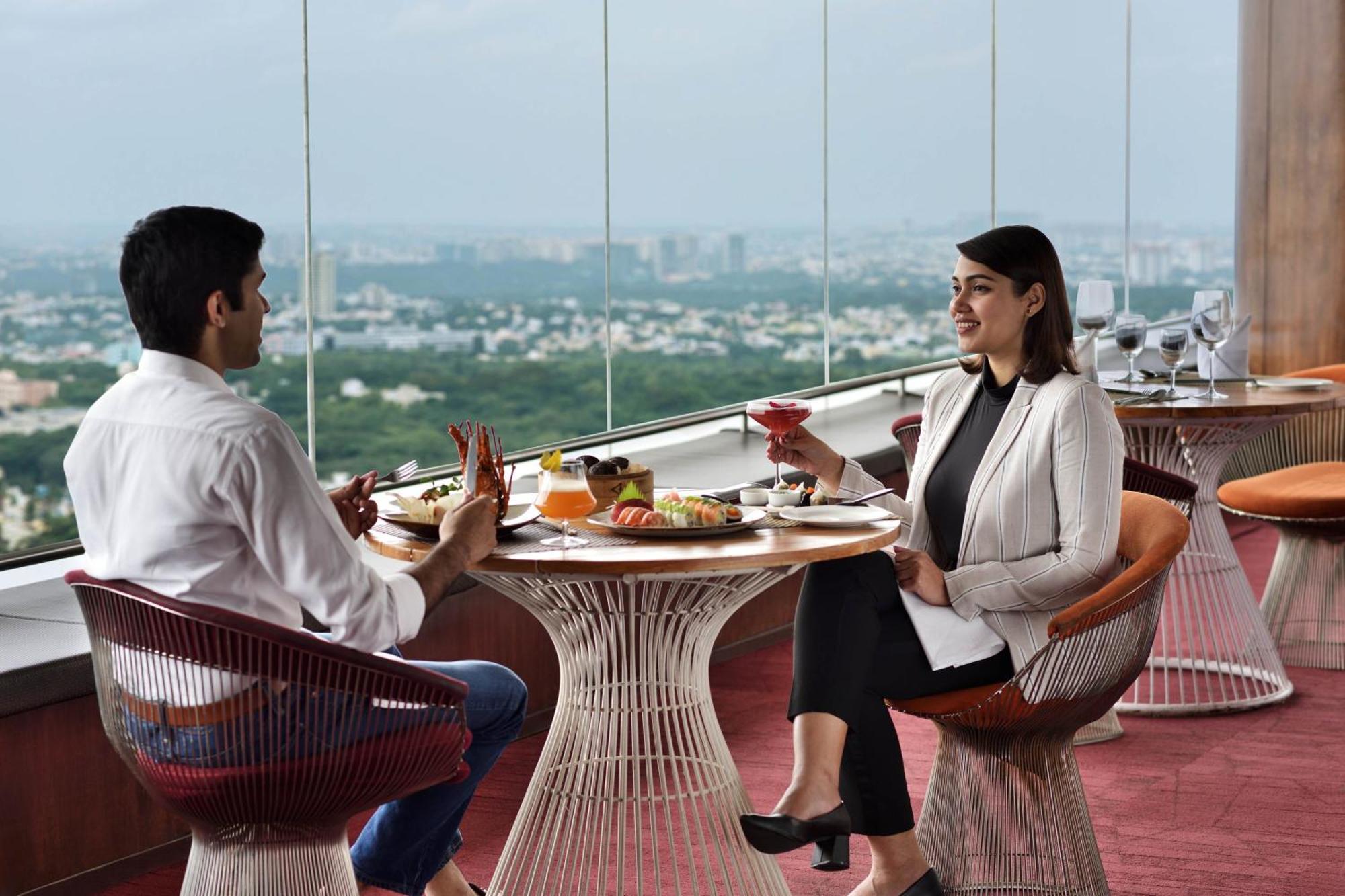 Sheraton Grand At Brigade Gateway 5*