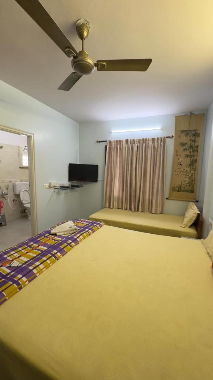 Hsr Chethana Homestay *