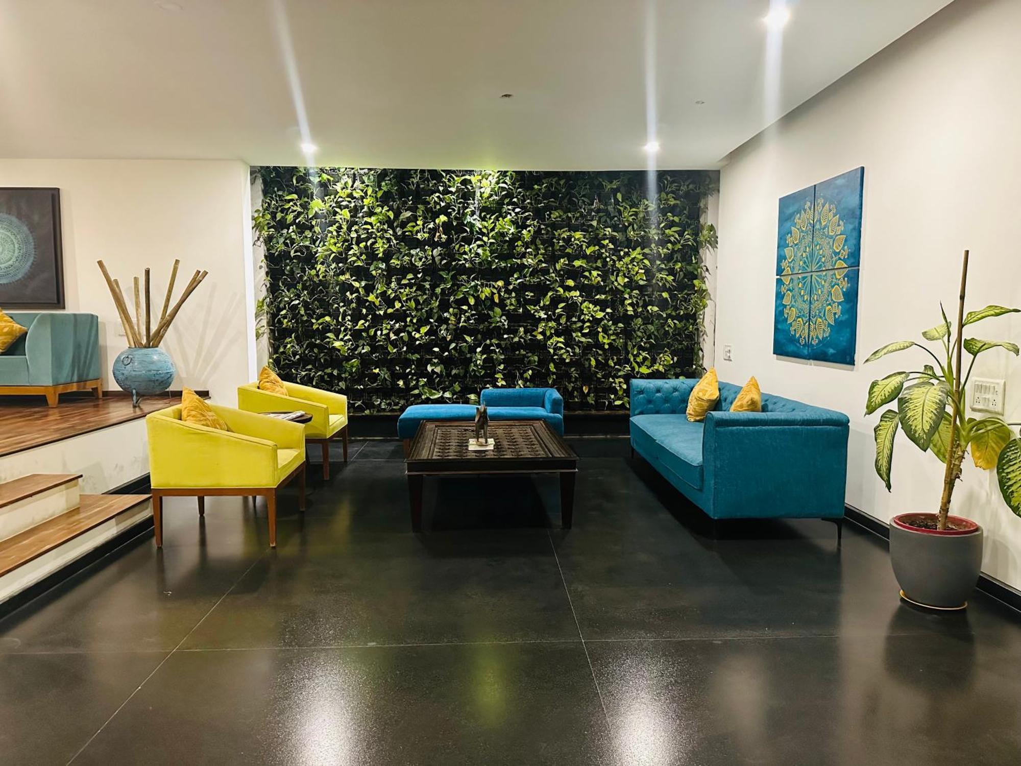 Hotel Aura Corporate