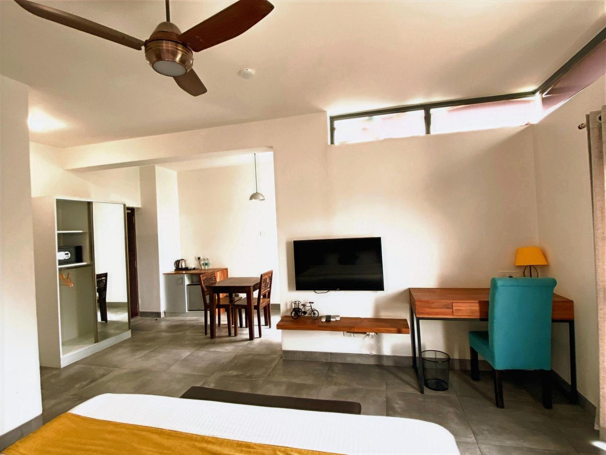 Hotel Aura Corporate 3*
