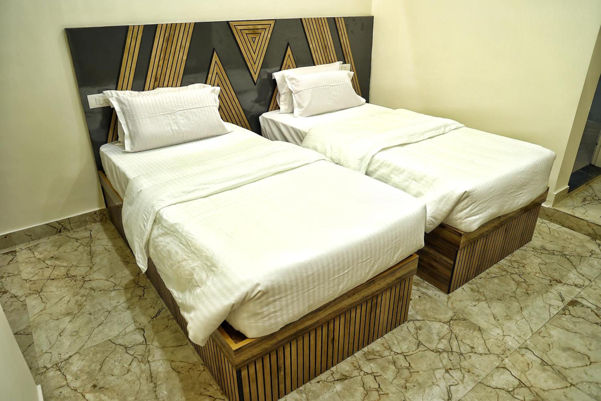 Hotel Aaryan Comforts - Peenya Bangalore
