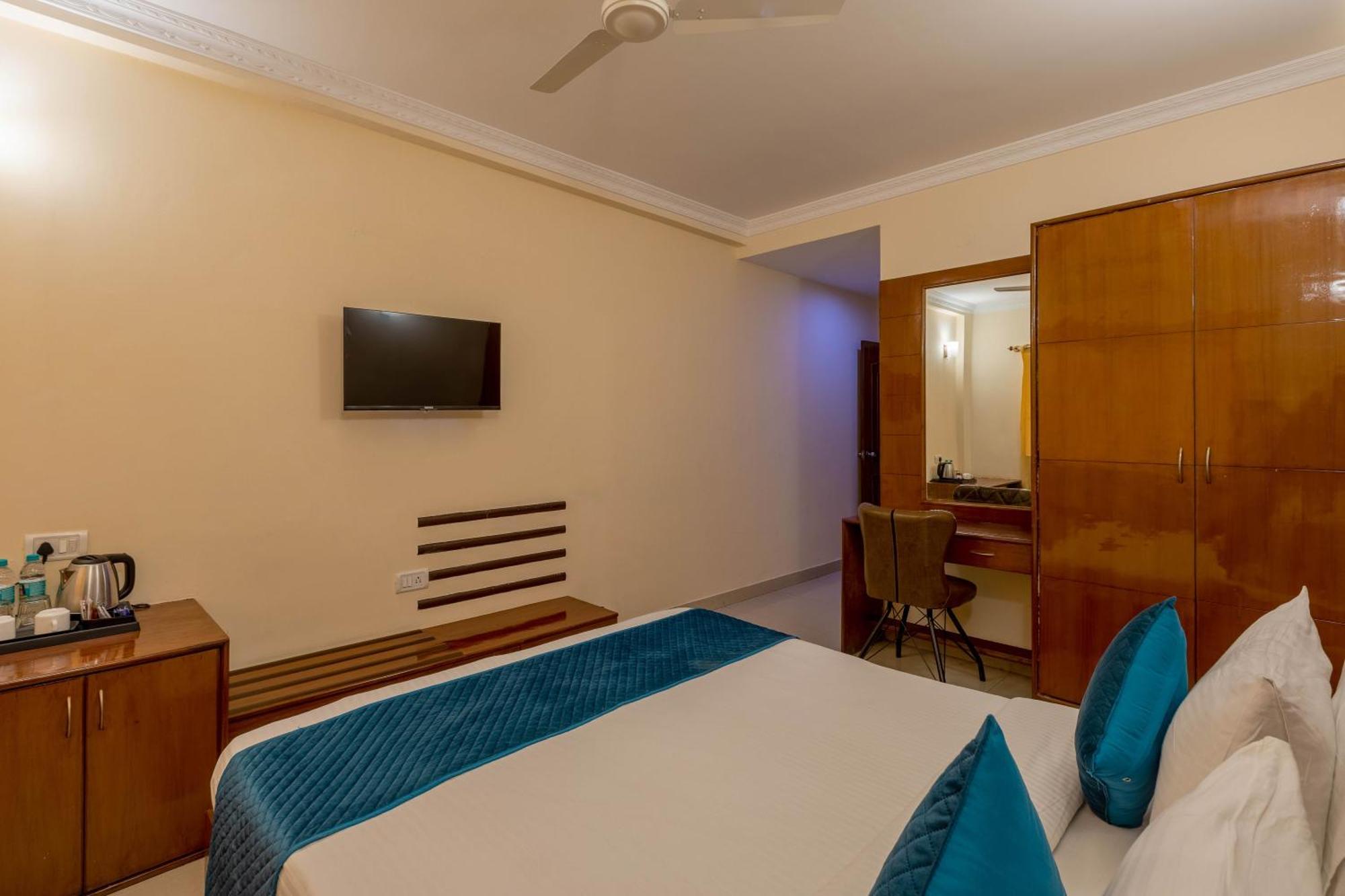 Blue Bliss By Pph Living Infantry Road * Bangalore