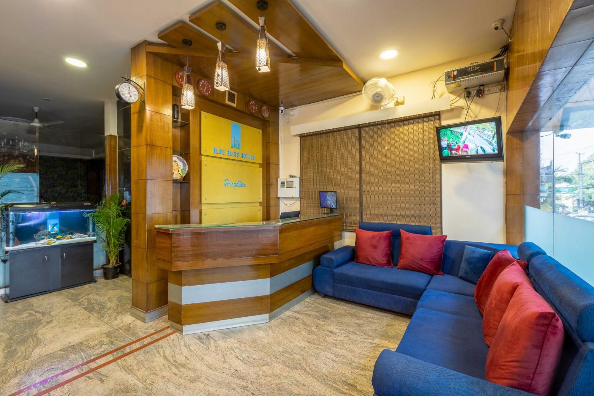 Blue Bliss By Pph Living Infantry Road * Bangalore
