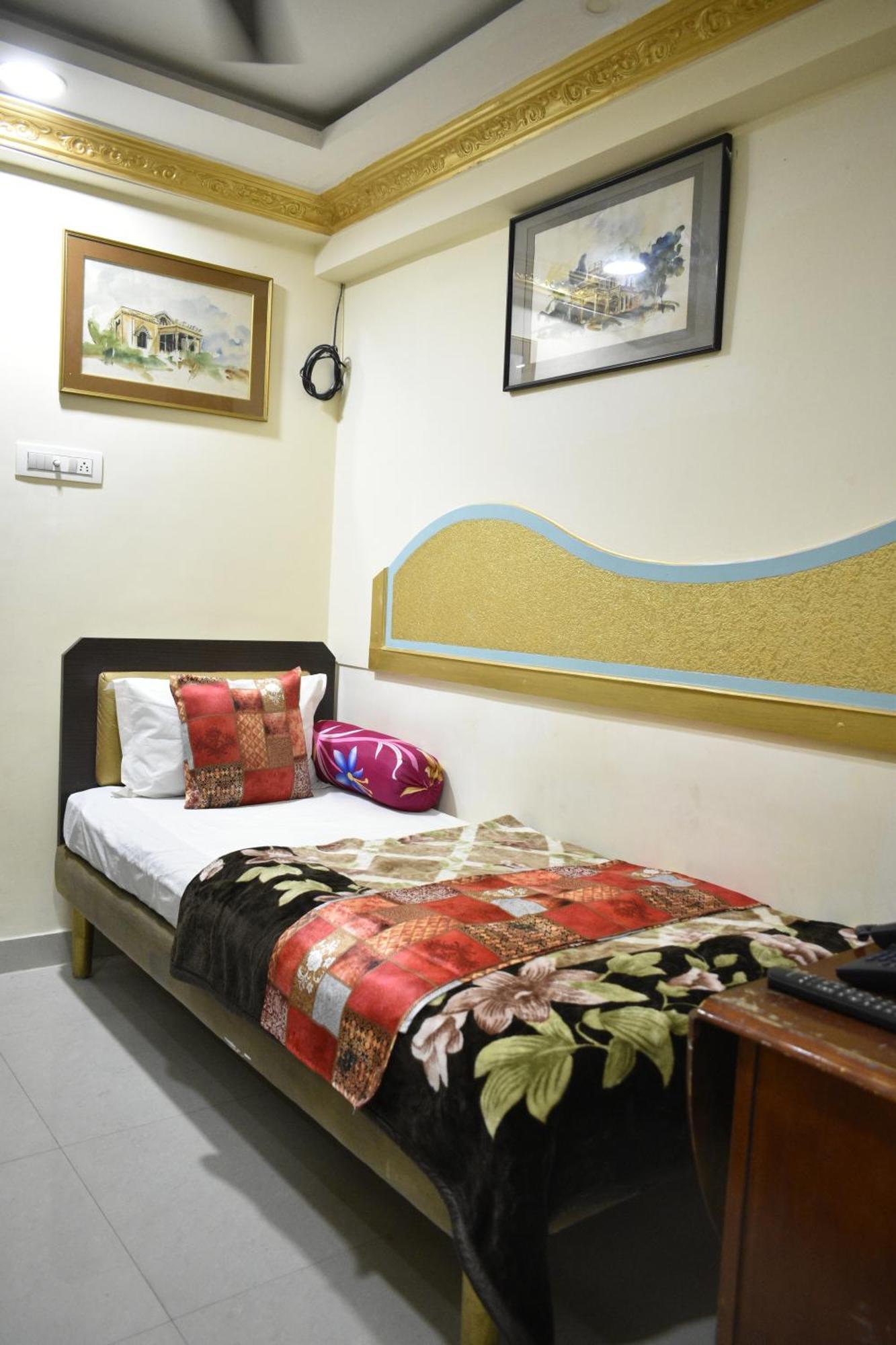 Hotel Ya & *