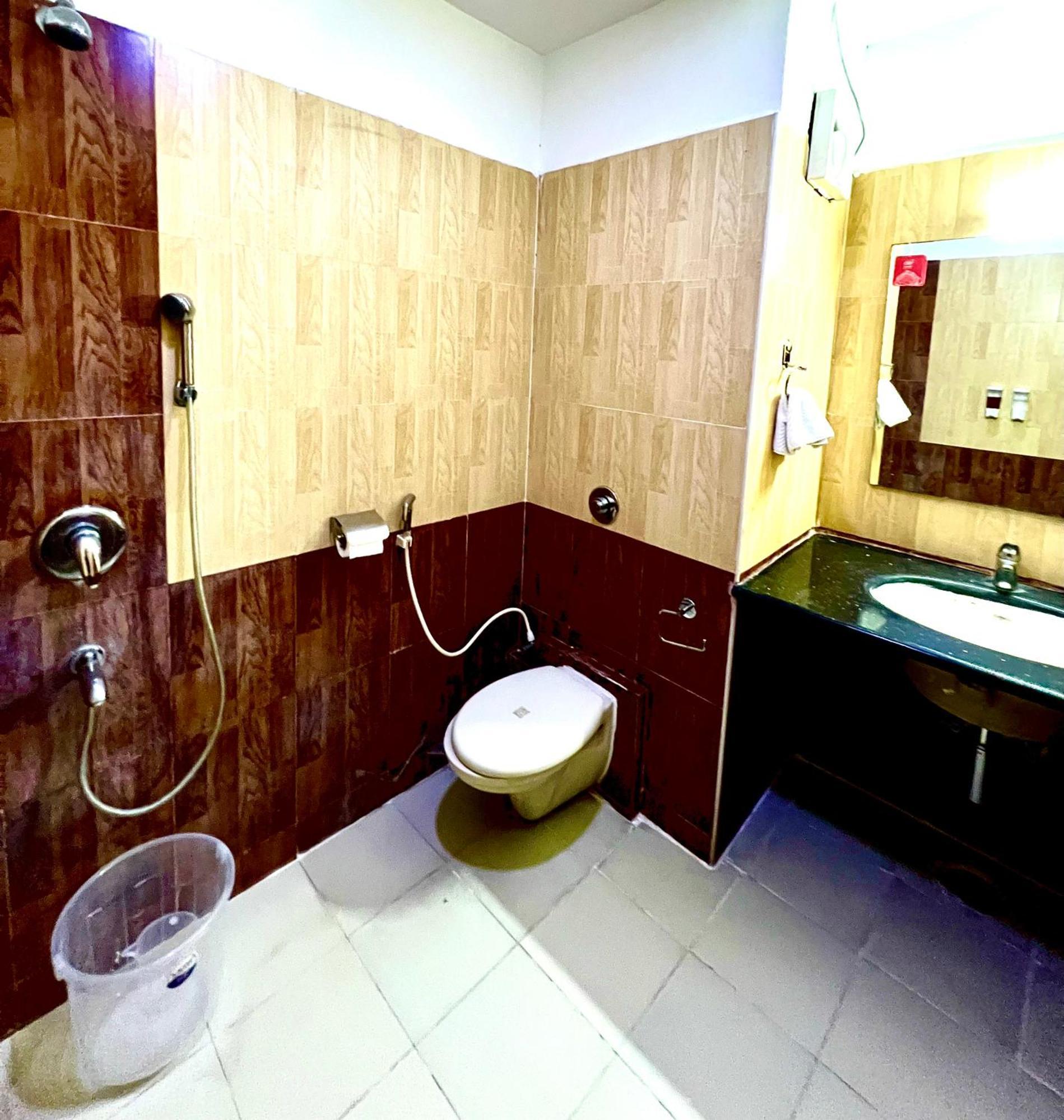 Blue Bliss By Pph Living Infantry Road * Bangalore
