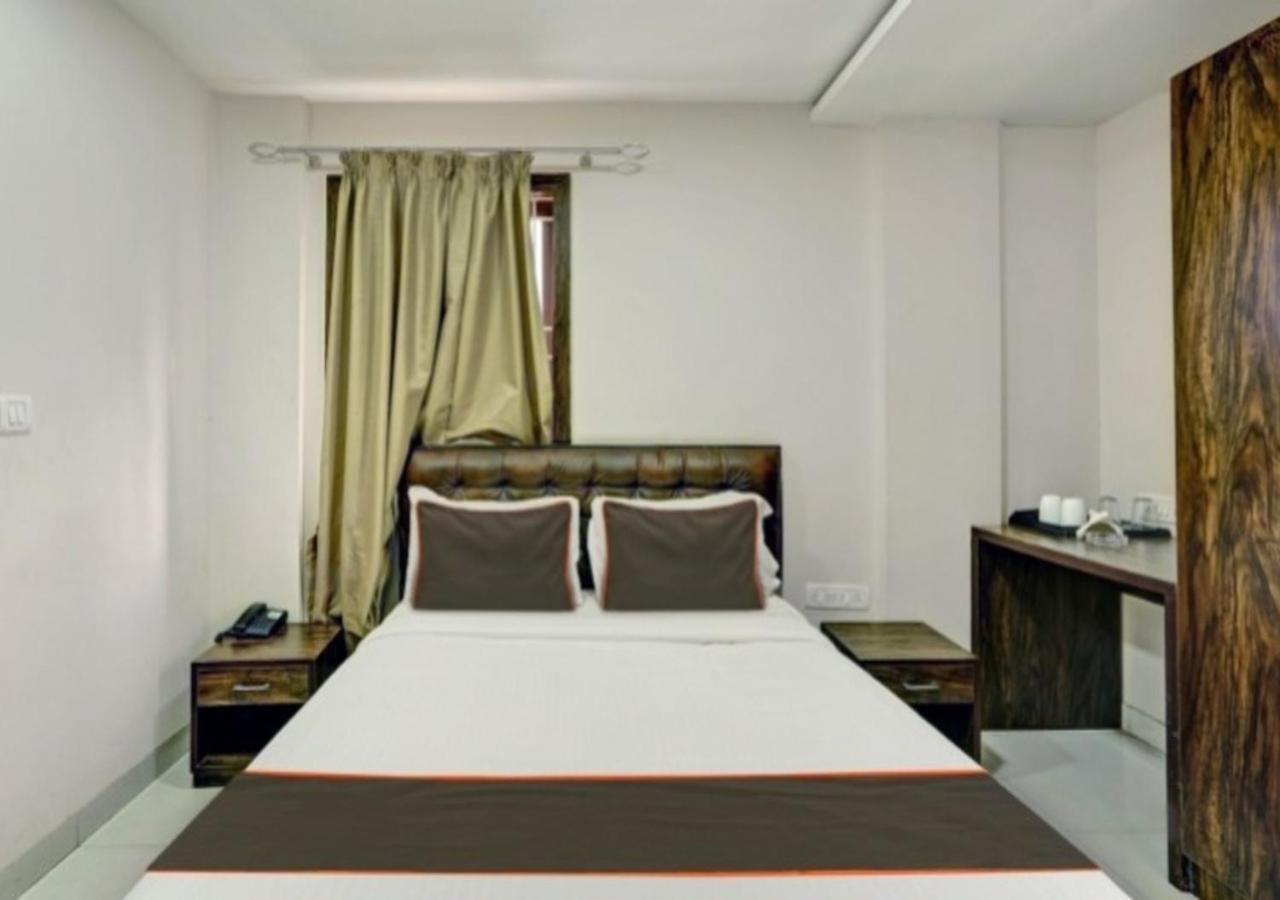 Orange Park Hotel