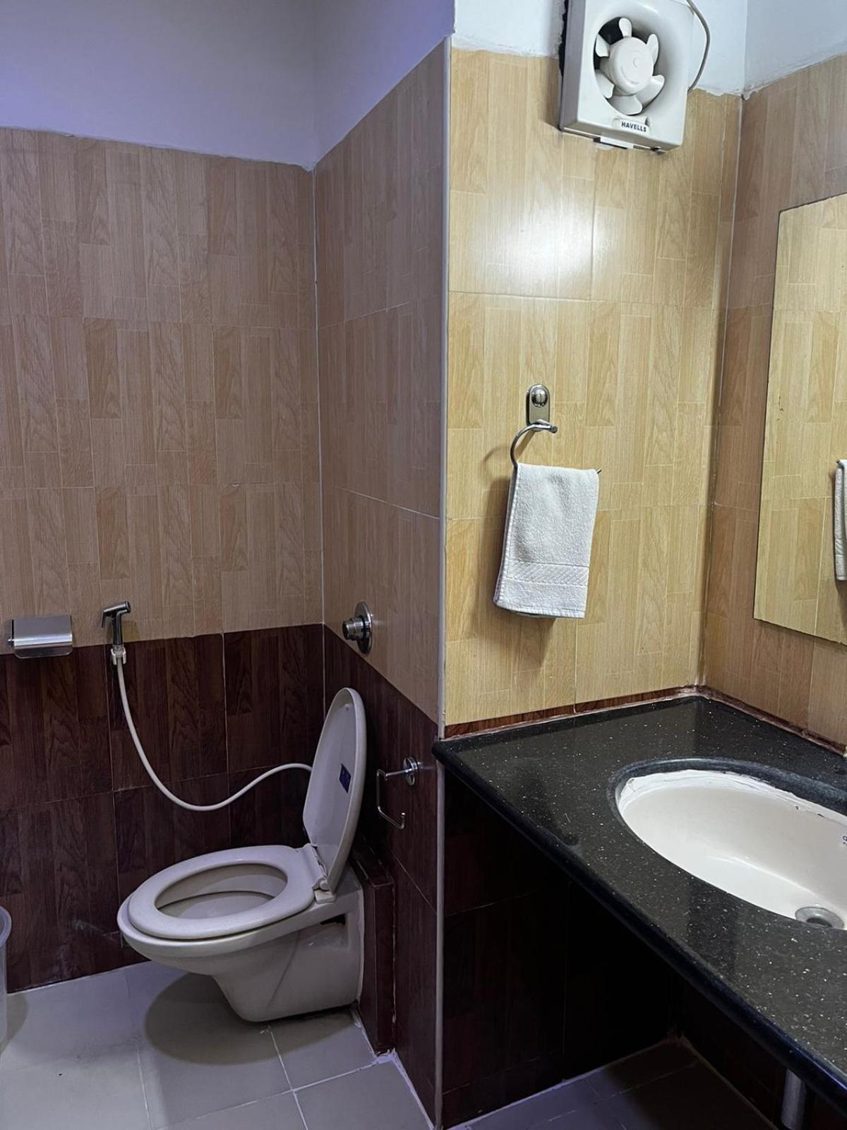 Blue Bliss By Pph Living Infantry Road Love hotel *