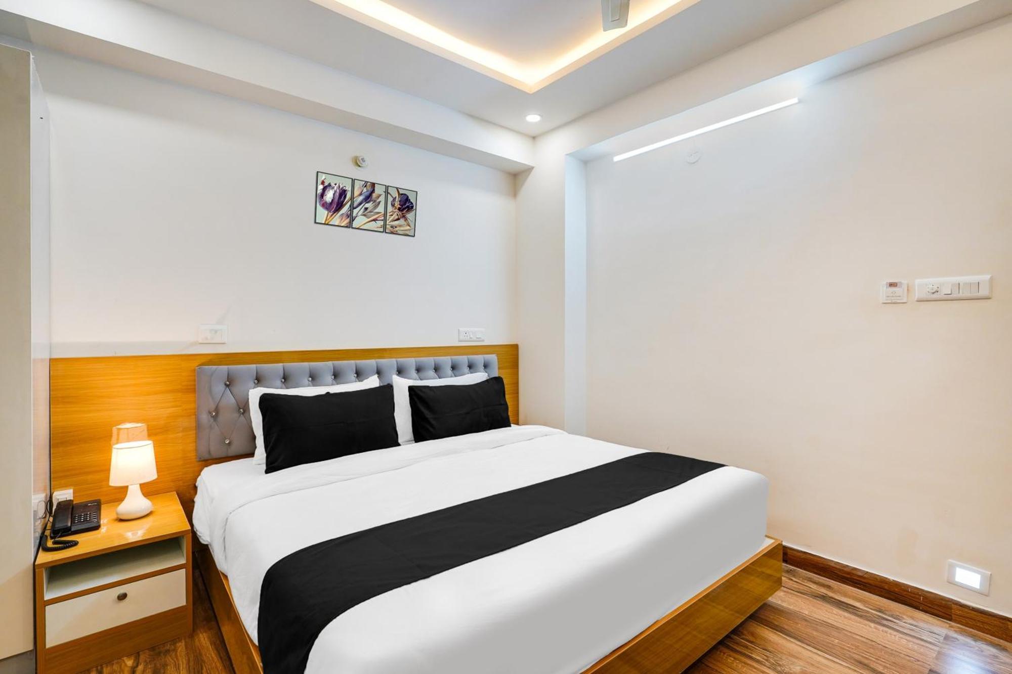 Townhouse Redmoon Hotel Bangalore