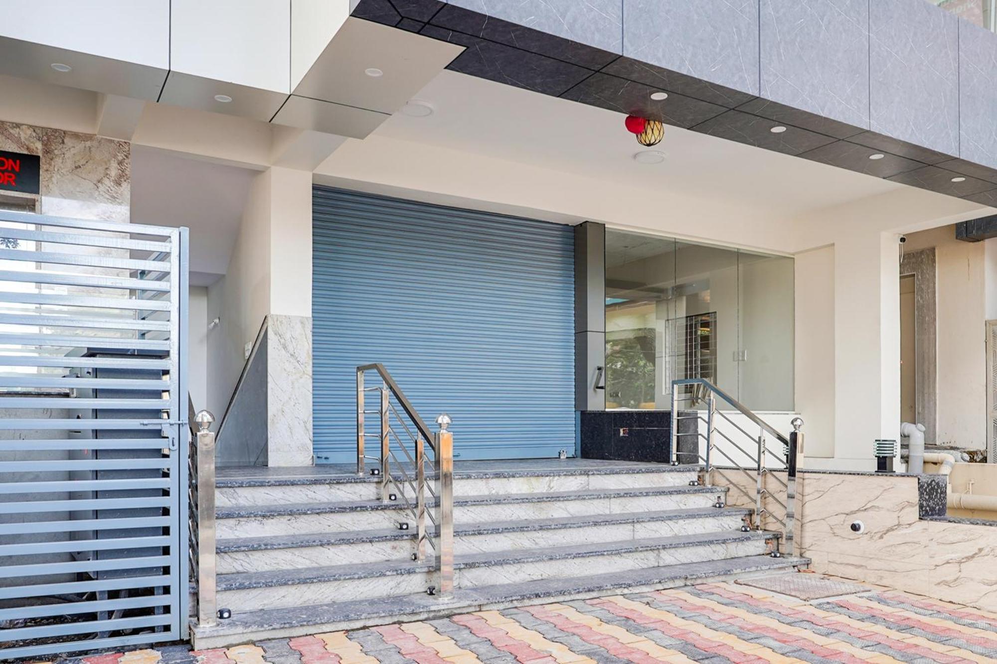 Townhouse Redmoon Hotel 3*