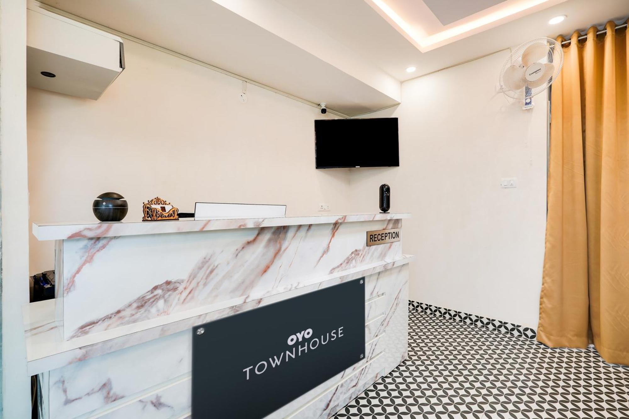 Townhouse Redmoon 3*