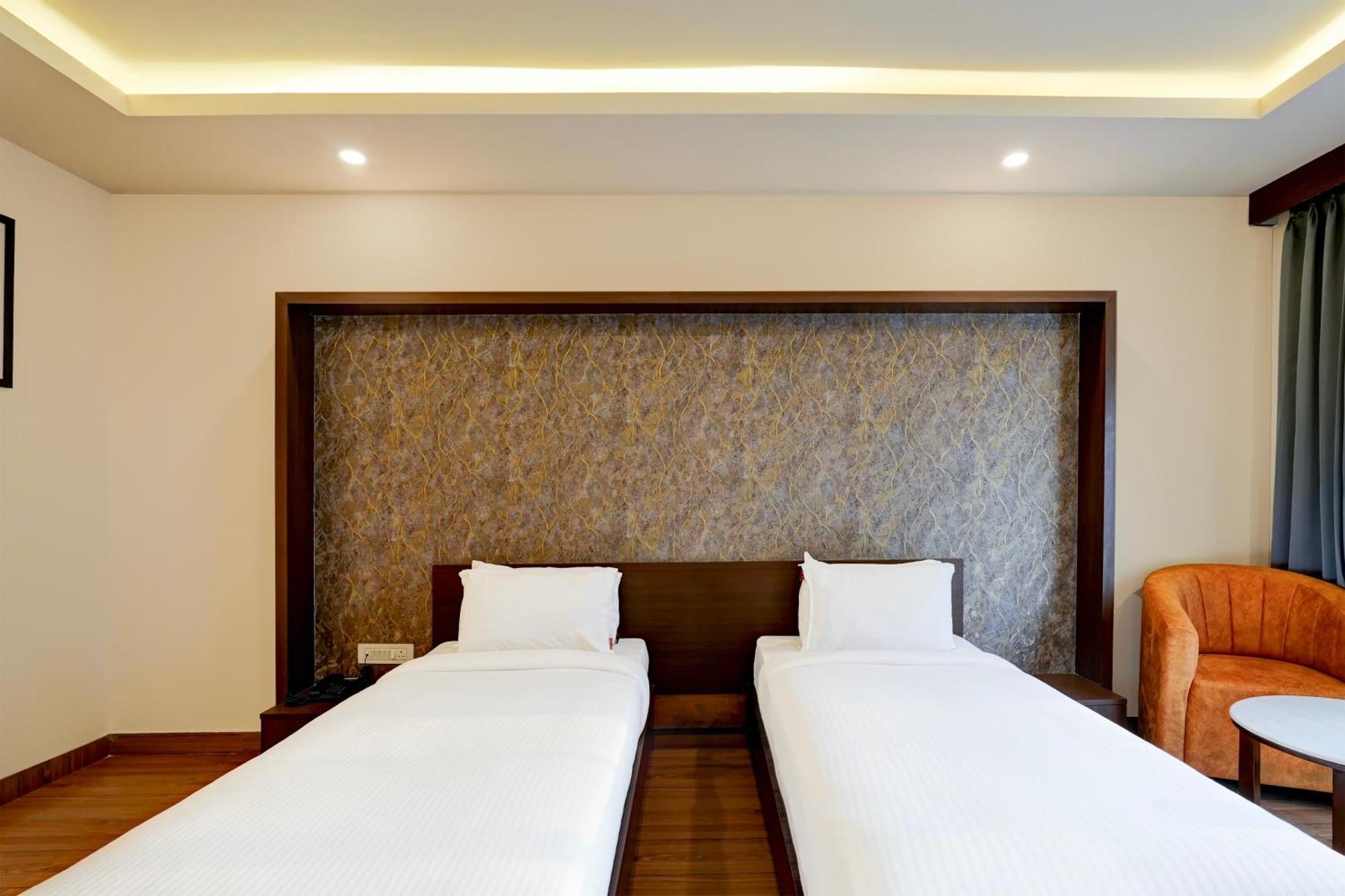 Super Townhouse Oak Mahadevapura Opposite Phoenix Mall Formerly Grand Wilton 4* Bangalore