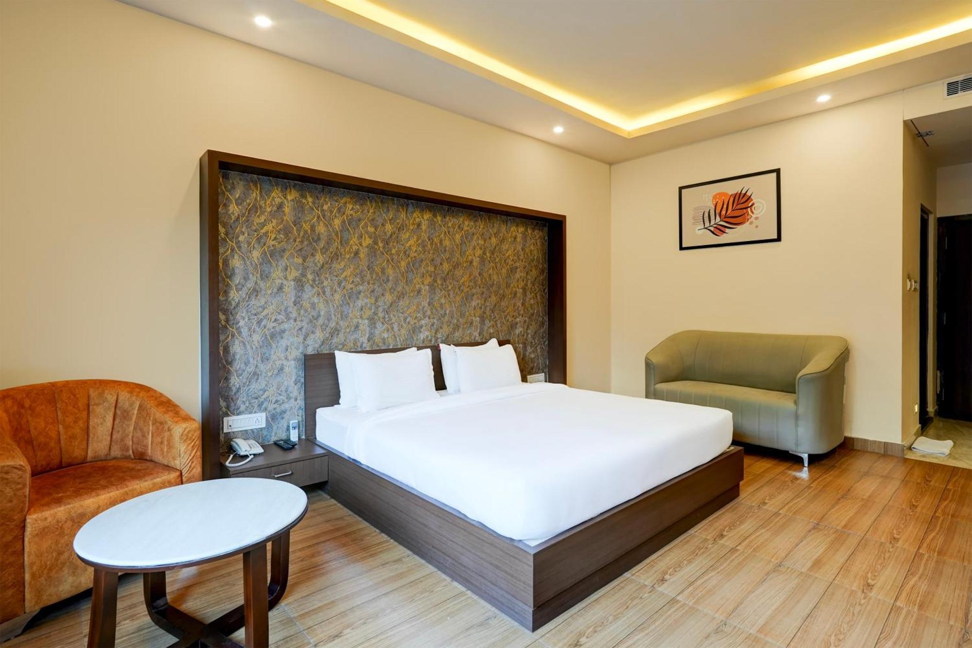 Super Townhouse Oak Mahadevapura Opposite Phoenix Mall Formerly Grand Wilton