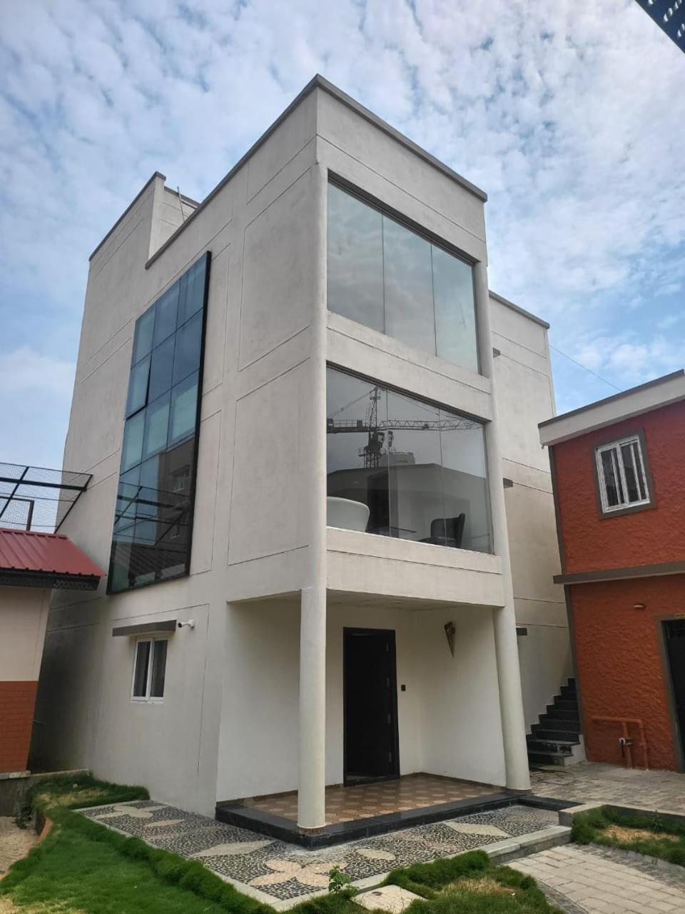 Nirantara & 4* Bangalore