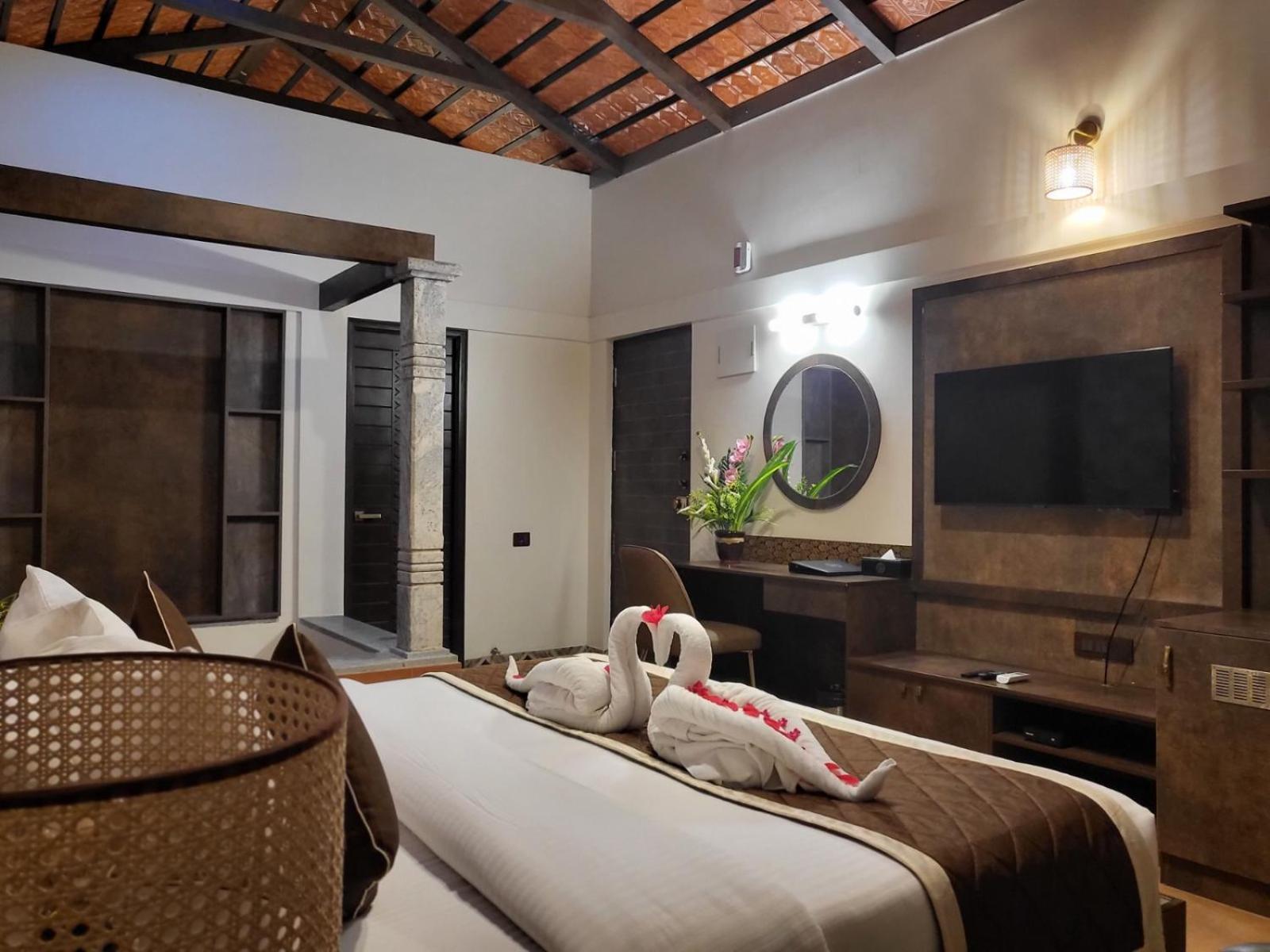 Nirantara & 4* Bangalore