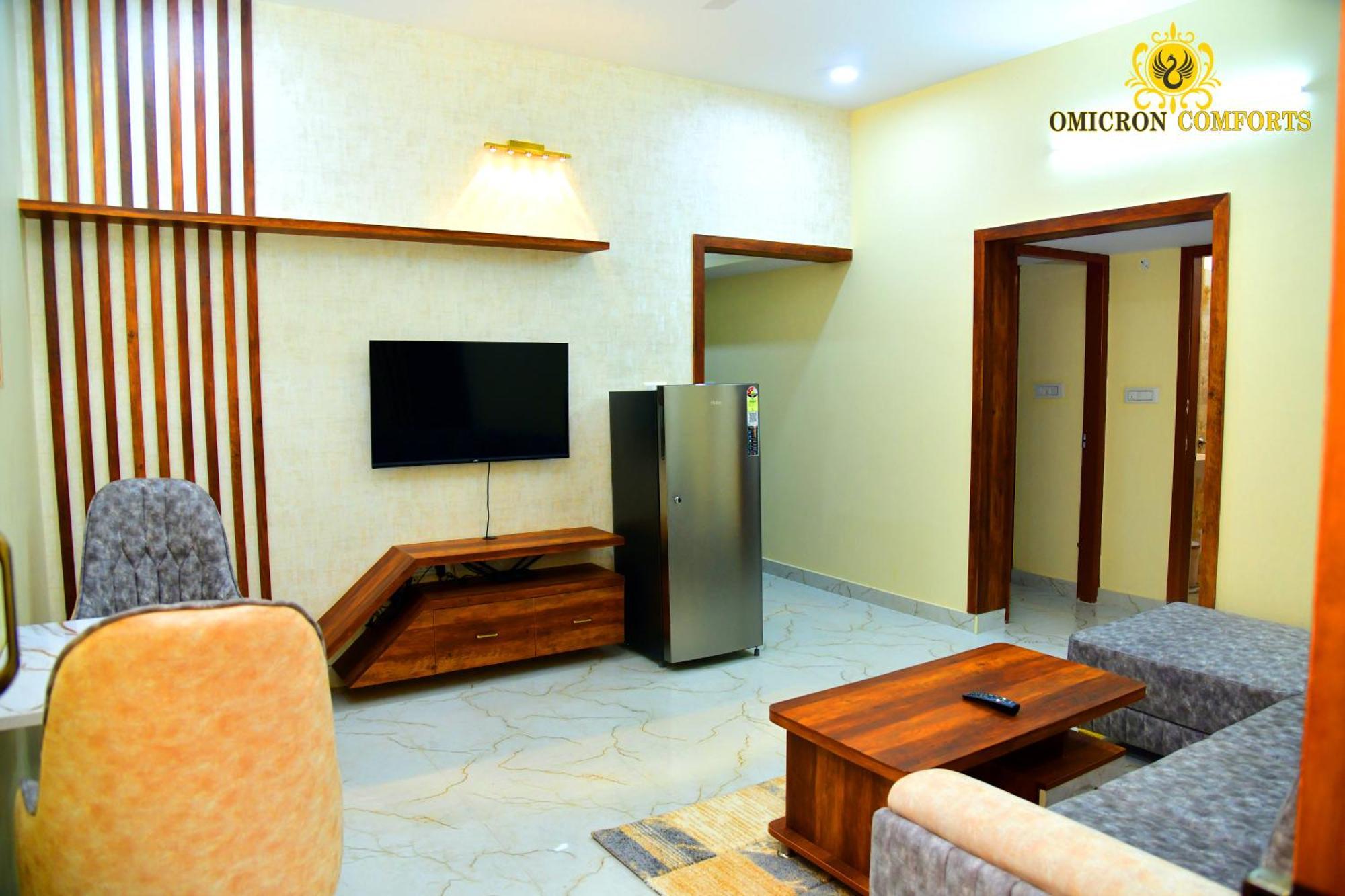 Omicron Comforts 1bhk 2bhk Service Apartment *