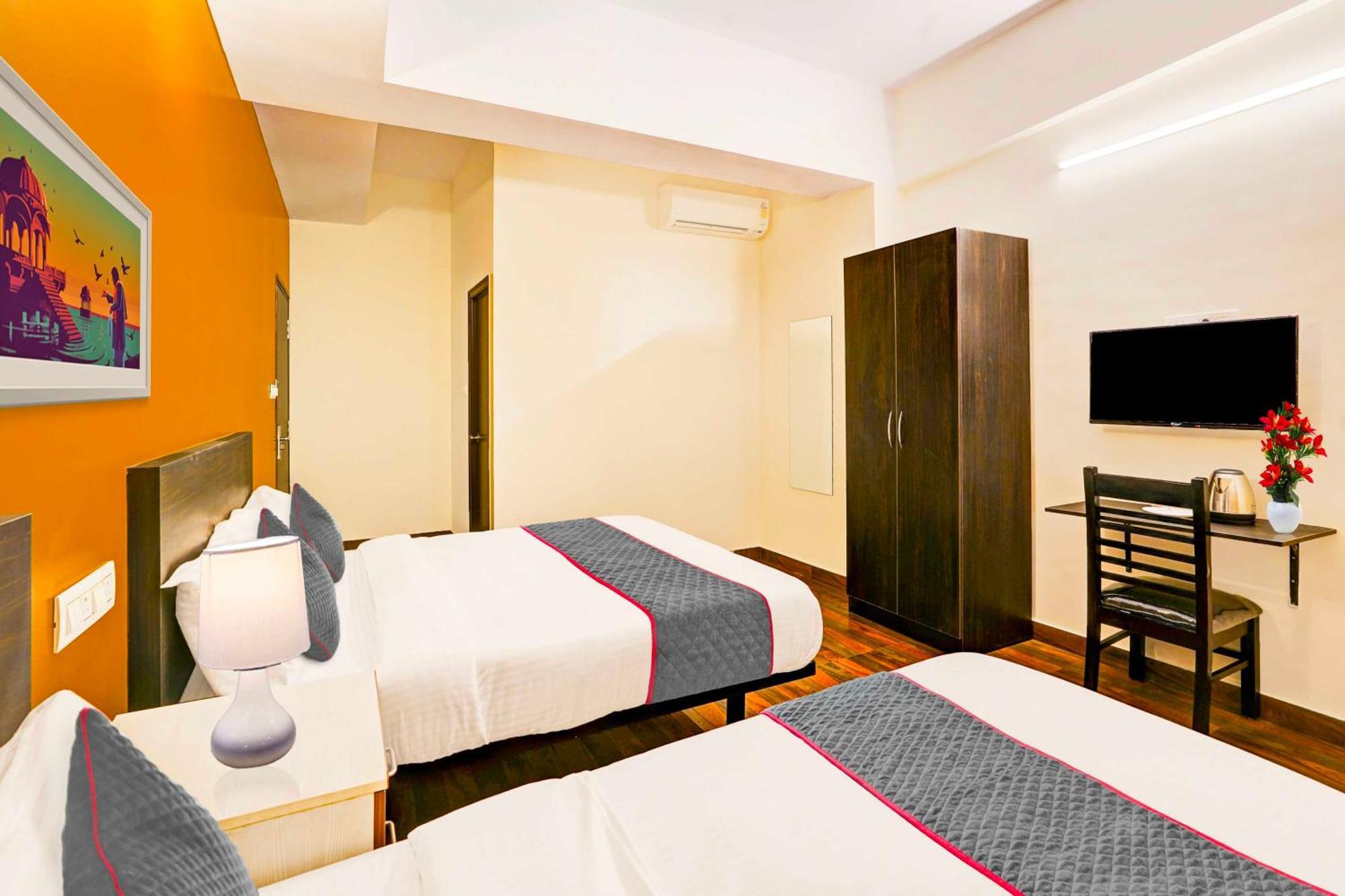 Hotel Super Collection O Singasandra Hosa Road 3*